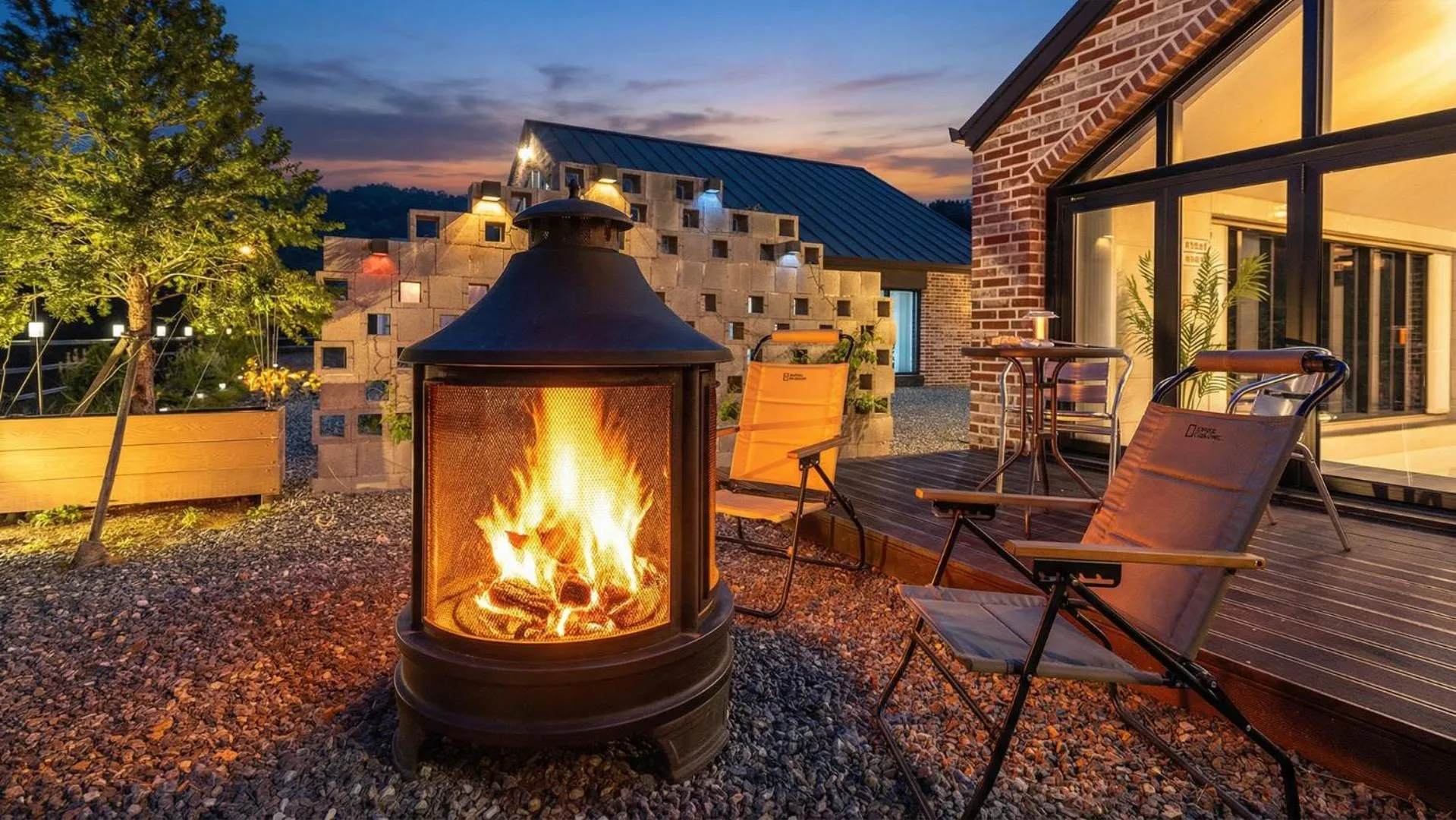 Property building in Danyang Dandelion Pool Villa