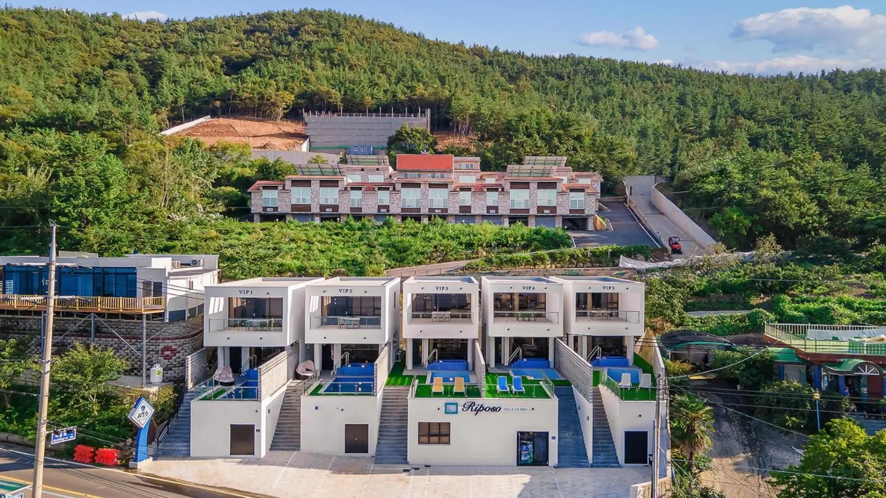 Property building in Yeosu Liposo Poolvilla