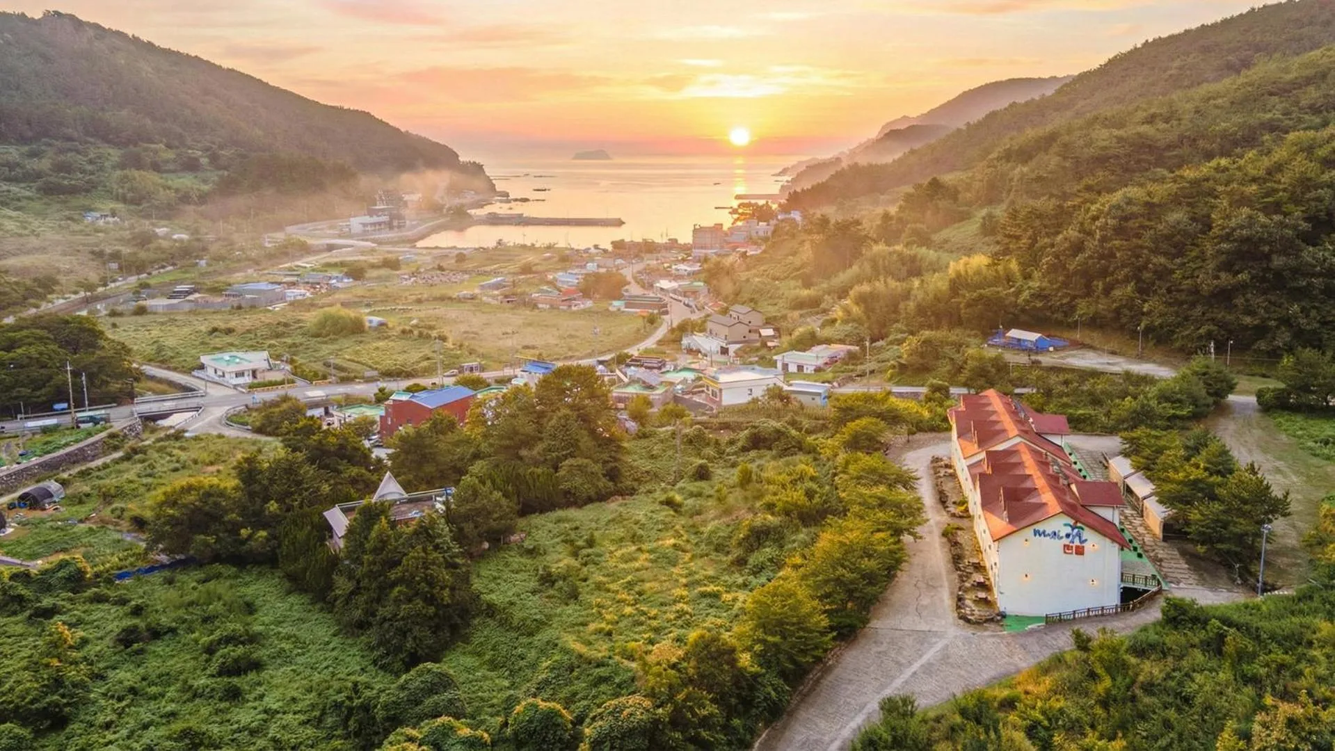 Property building in Tongyoung Macaio Pension