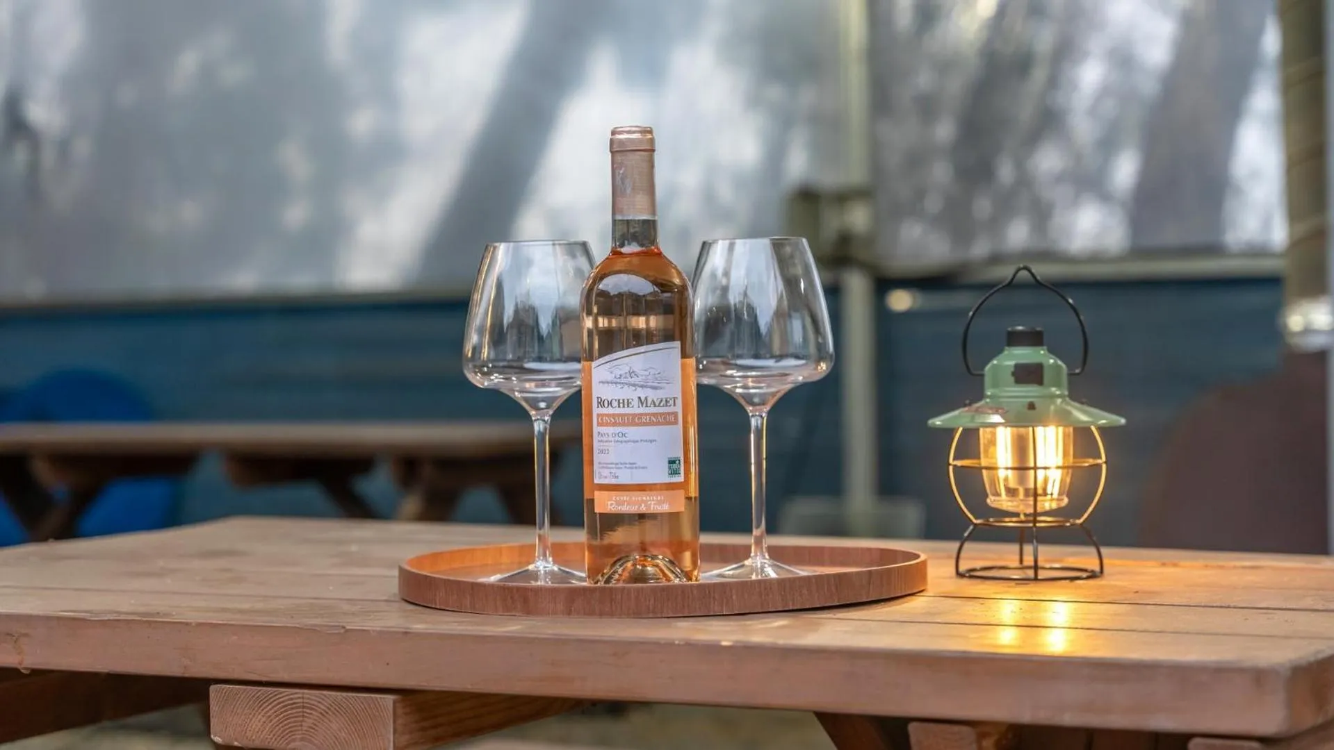 Property building in Taean Mongsanpo and the Sea Pension