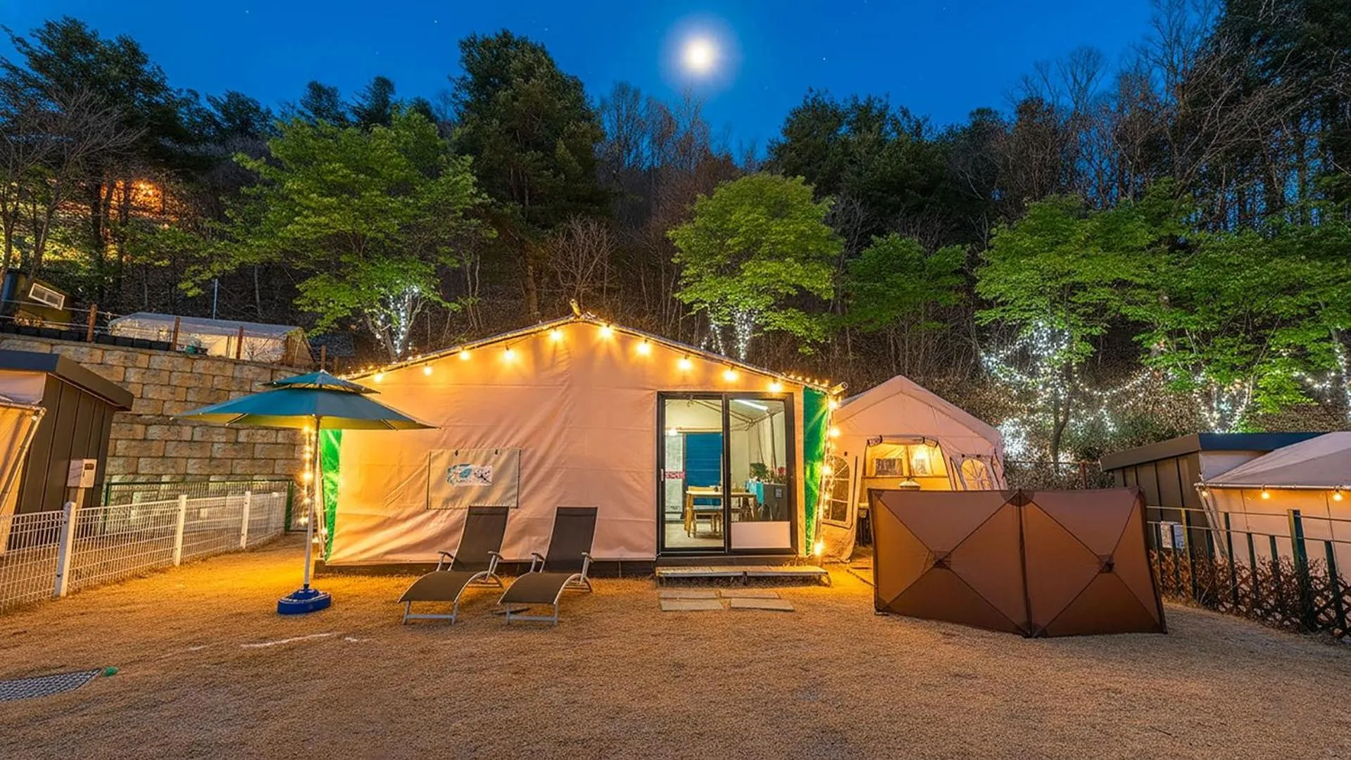 Property building in Gapyeong camp with pet & aegyeonglamping