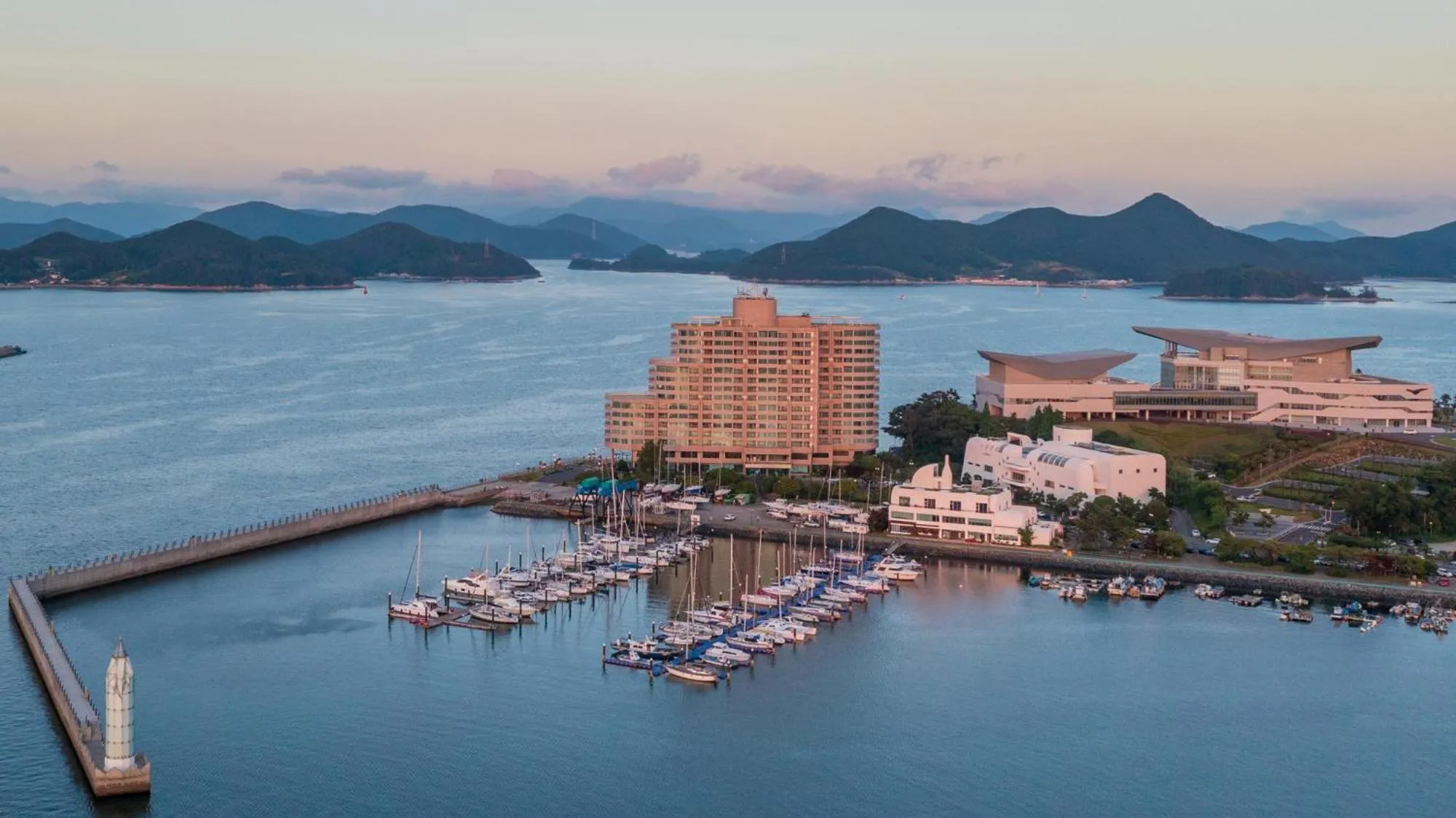 Property building in Tongyoung Sandeulhae Healling Pension