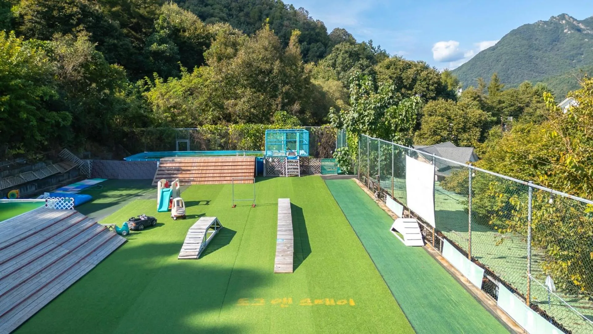 Property building in Chuncheon Dogandstay