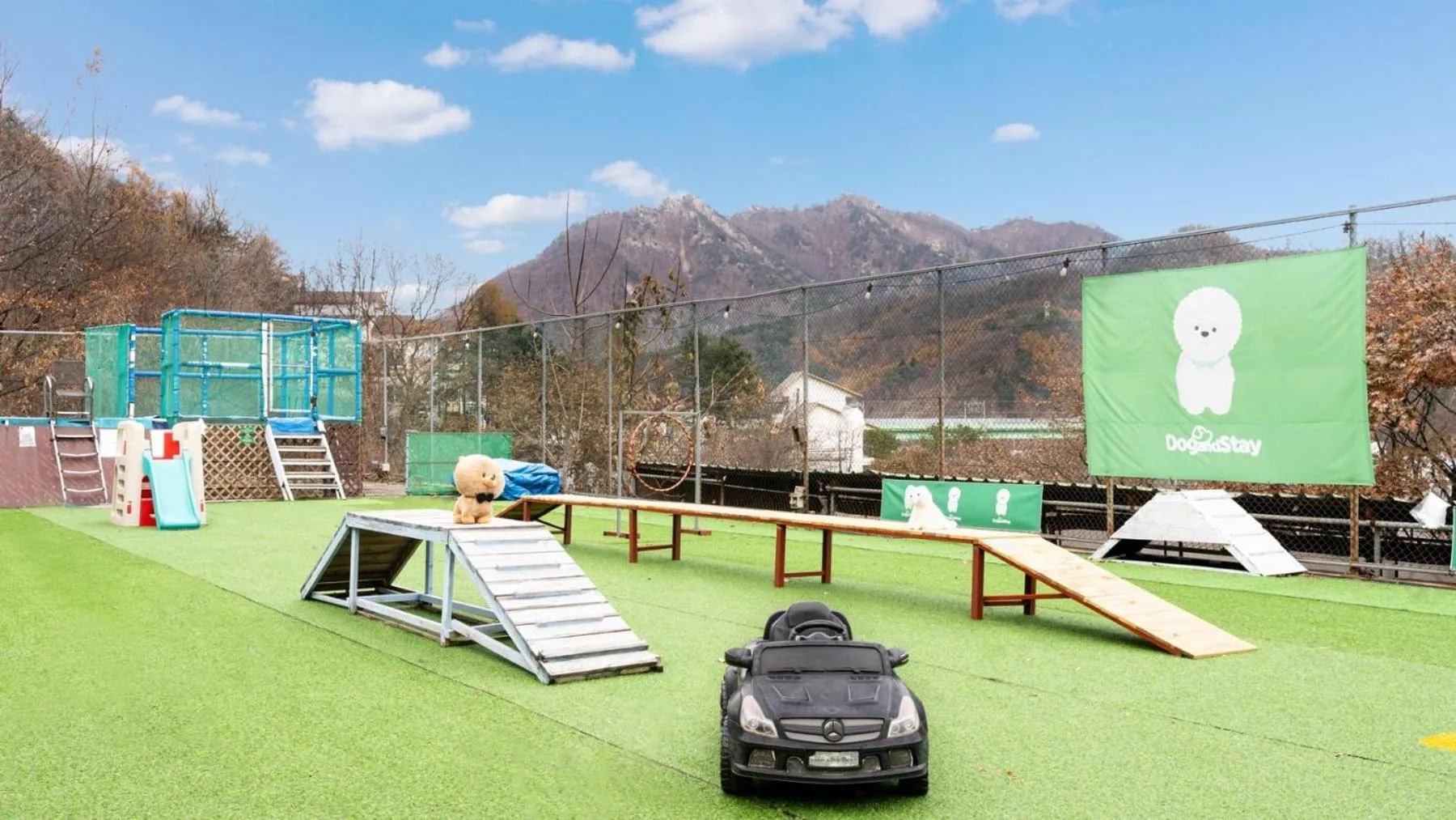 Property building in Chuncheon Dogandstay