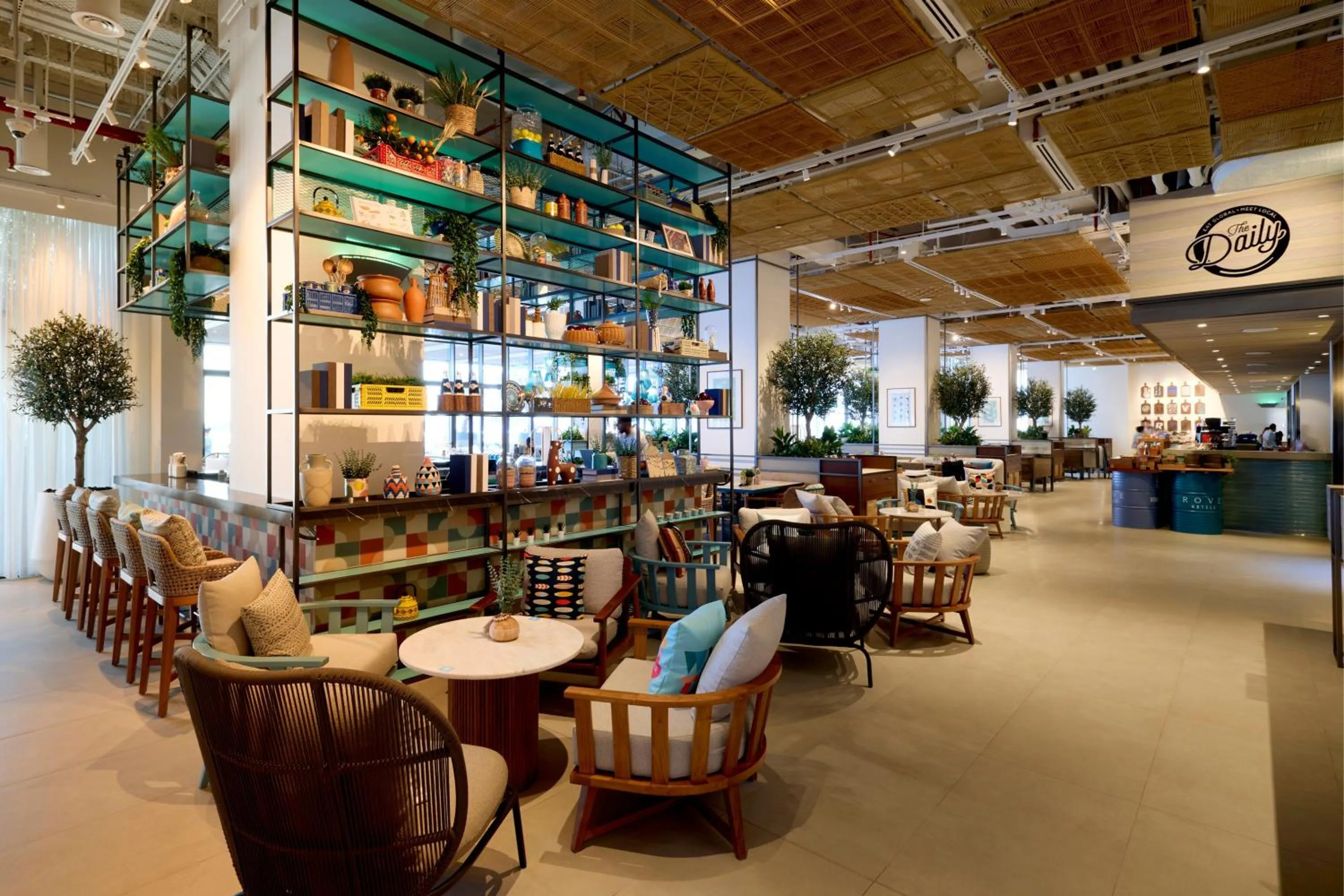 Restaurant/places to eat in Rove Al Marjan Island