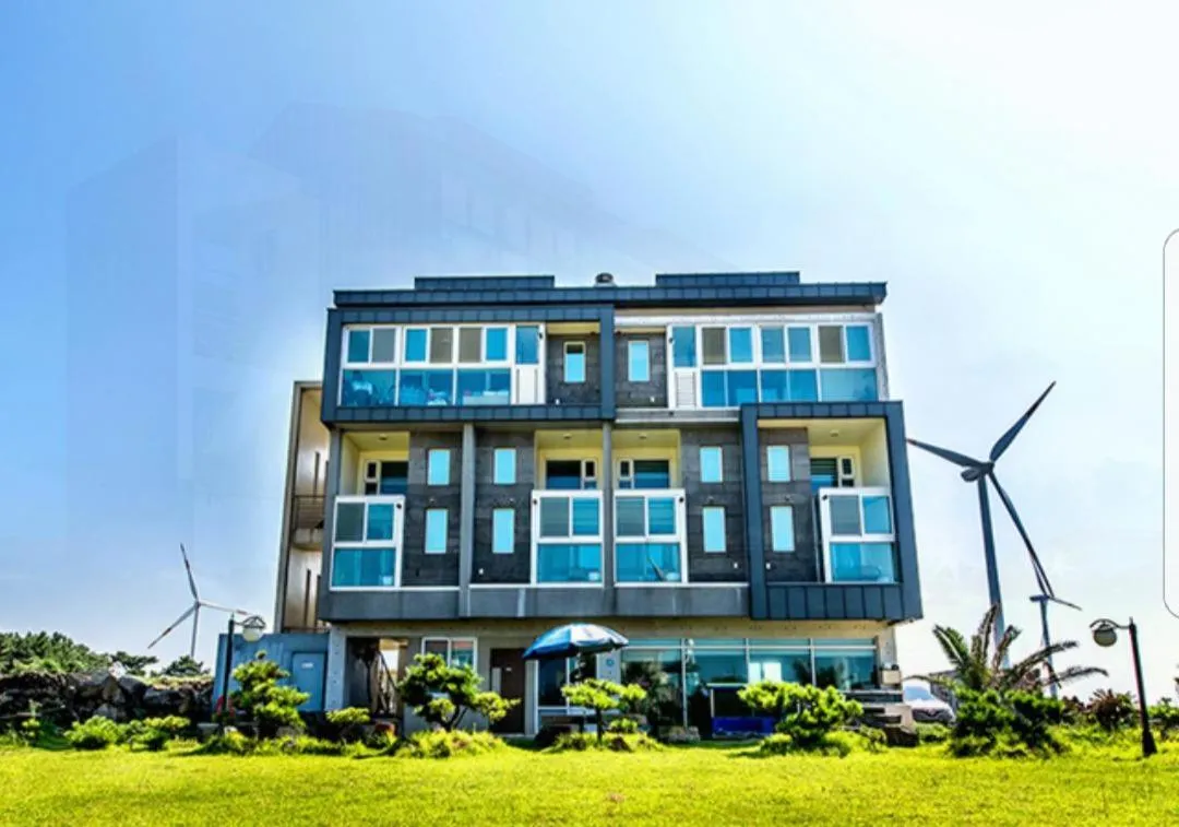 Property building in Jeju BasaFan Spa Pension