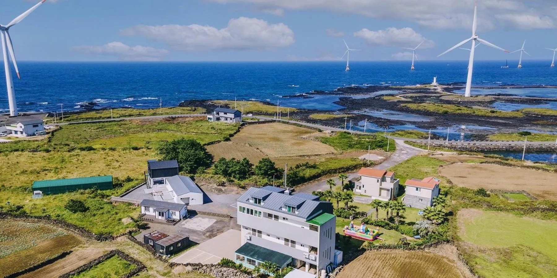 Property building in Jeju BasaFan Spa Pension