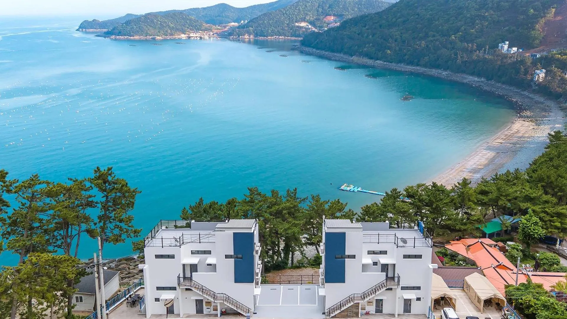 Property building in Yeosu Sea&Blue Family Pension