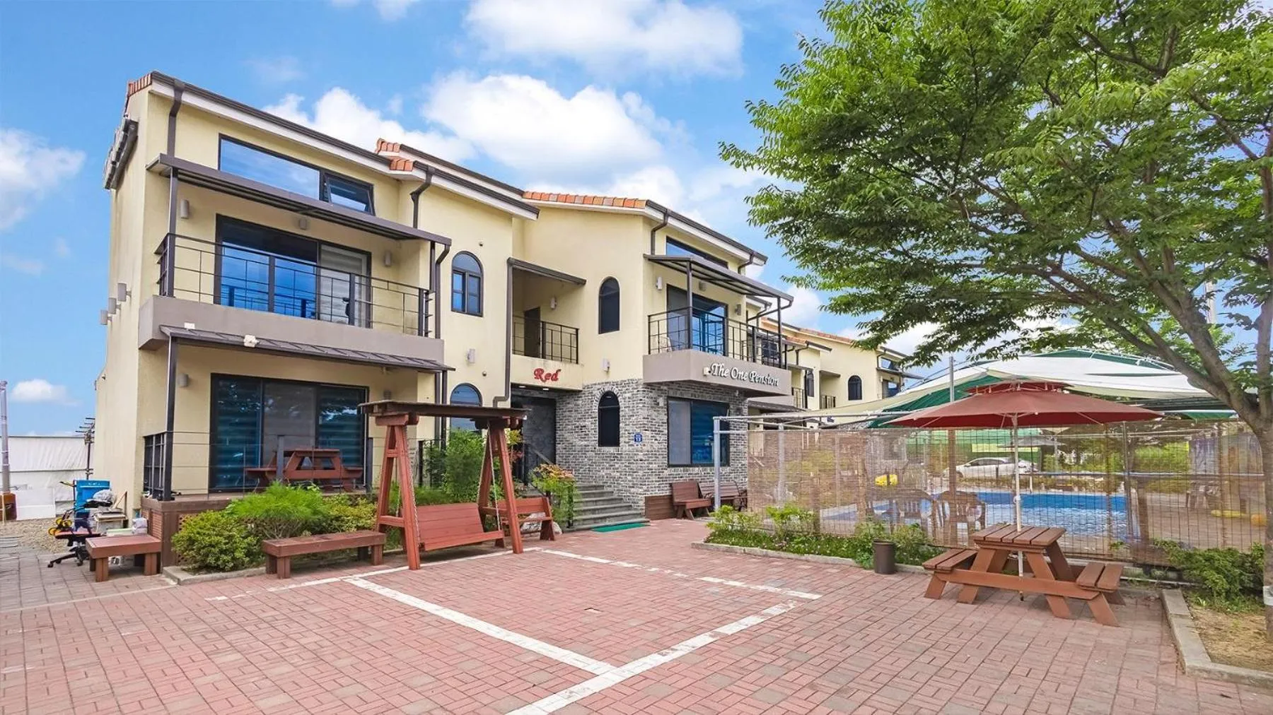 Property building in Gyeongju The One Pension