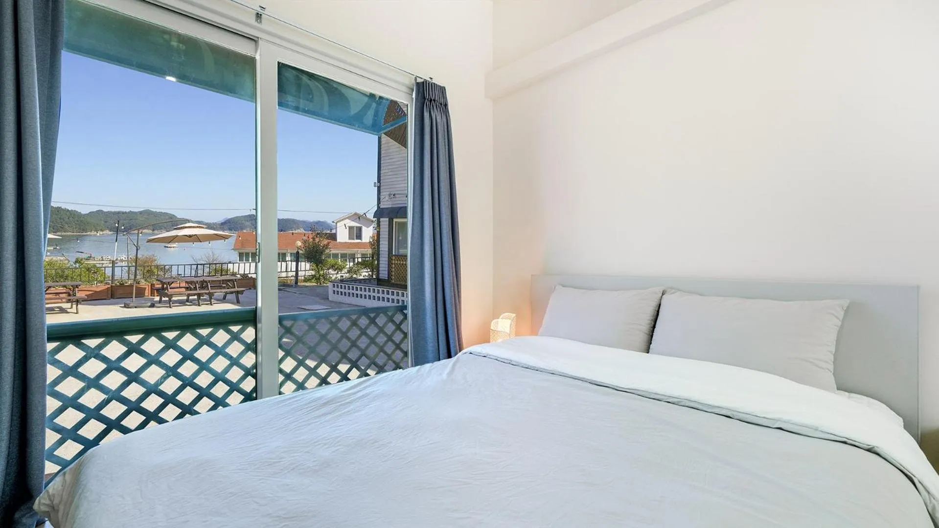 Property building, Bed in Namhae Seven house