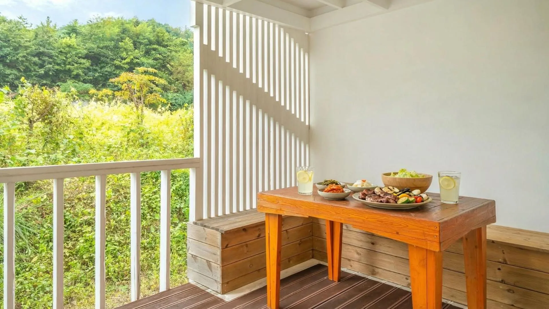 Property building in goseong haemaji pension