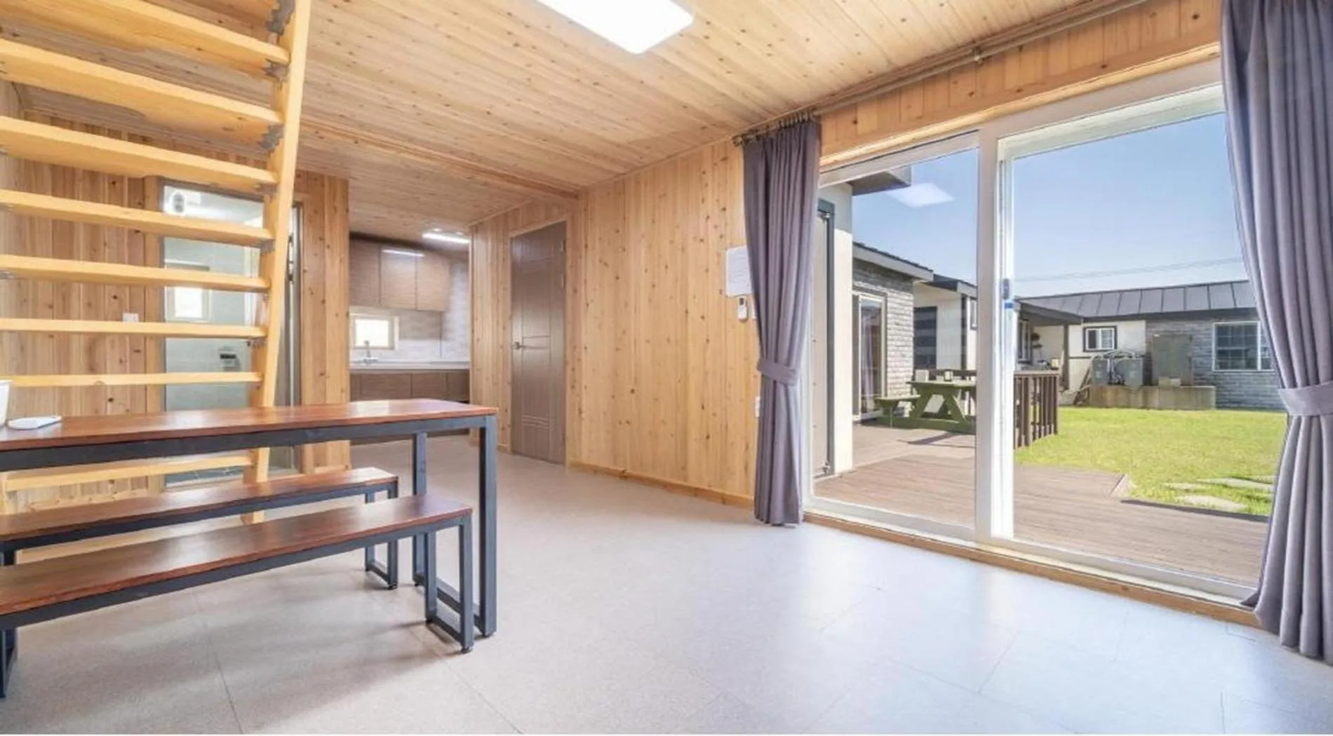 Property building in jeju bijalim pension