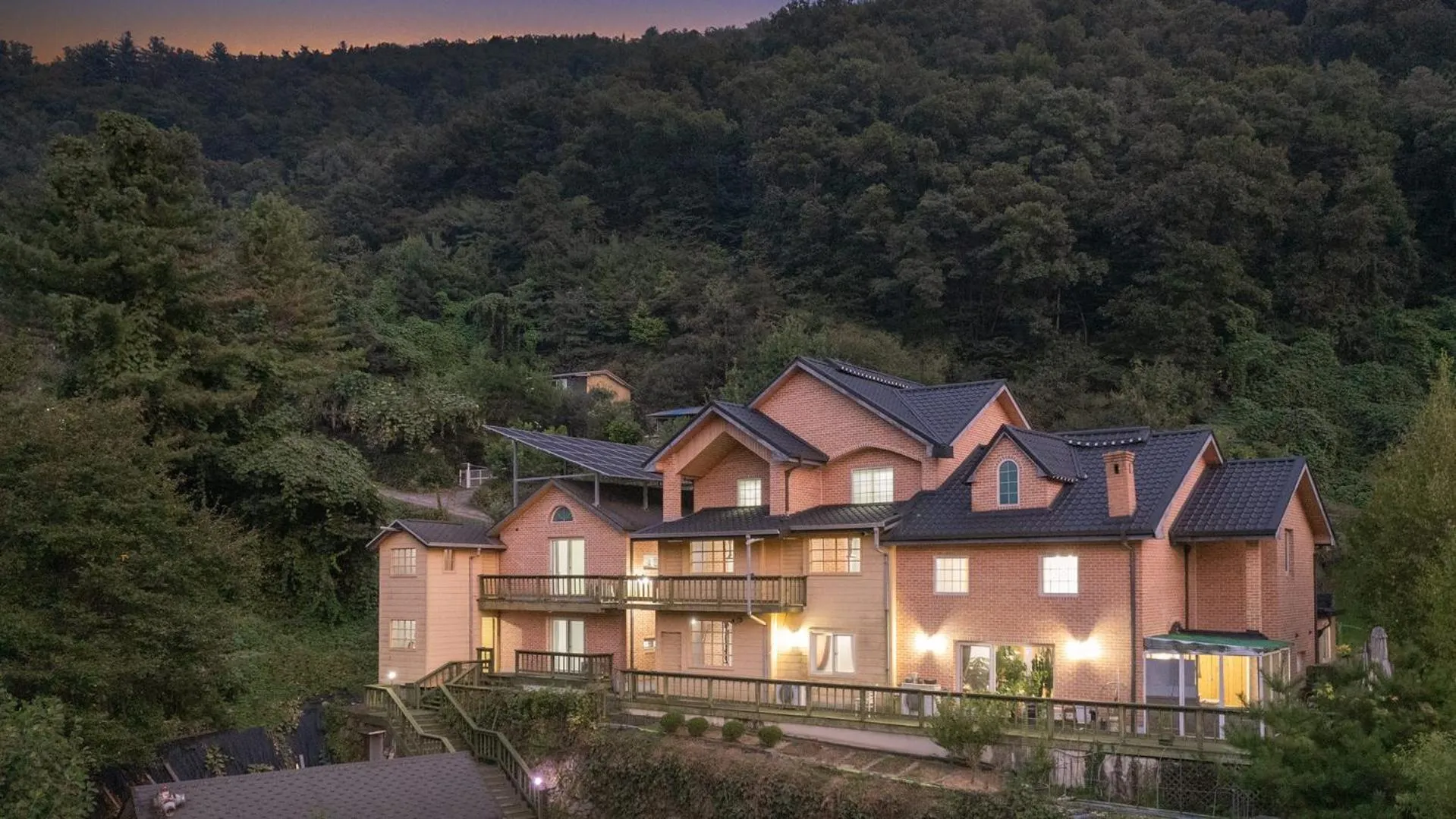 Property building in yangpyeong beulleosseom pet spa pension