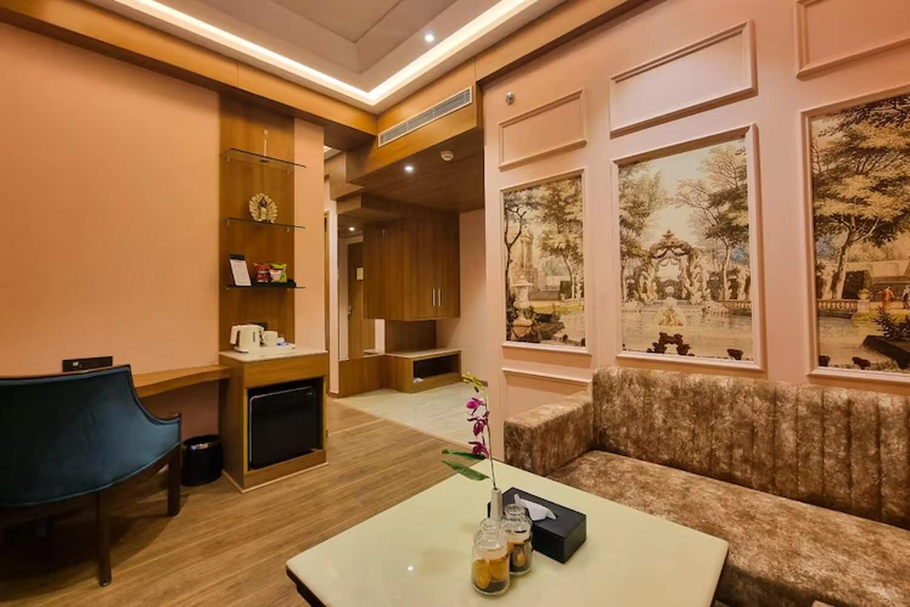 Seating area in Regenta Place Dalhousie Just 500 Meters Walkable from Mall Road