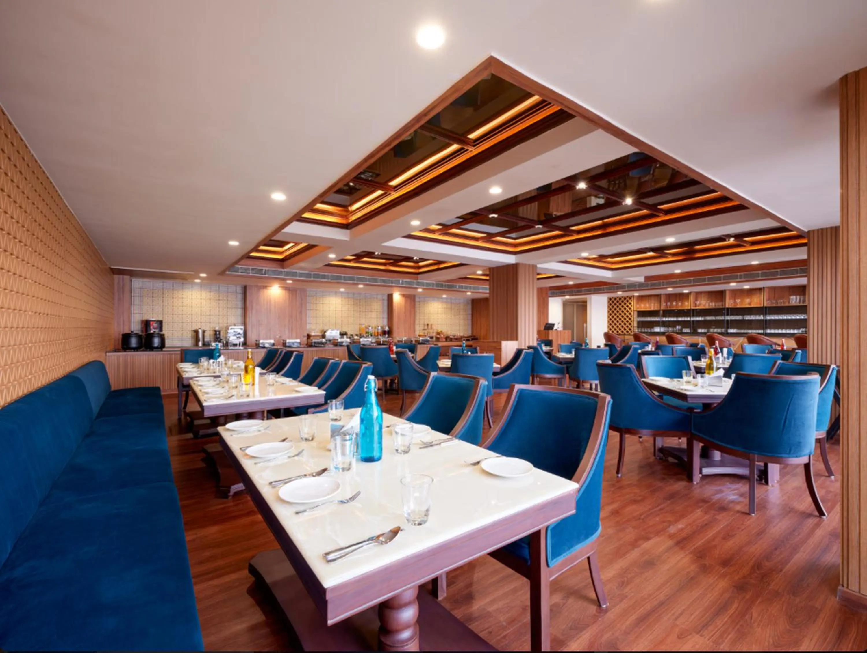 Restaurant/places to eat in Regenta Place Dalhousie Just 500 Meters Walkable from Mall Road