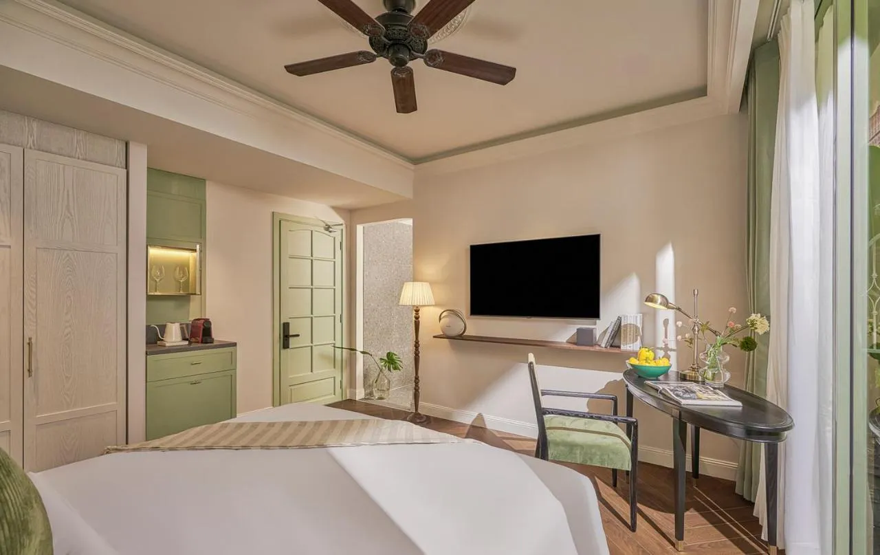 Bed in President Maison Signature By M Village