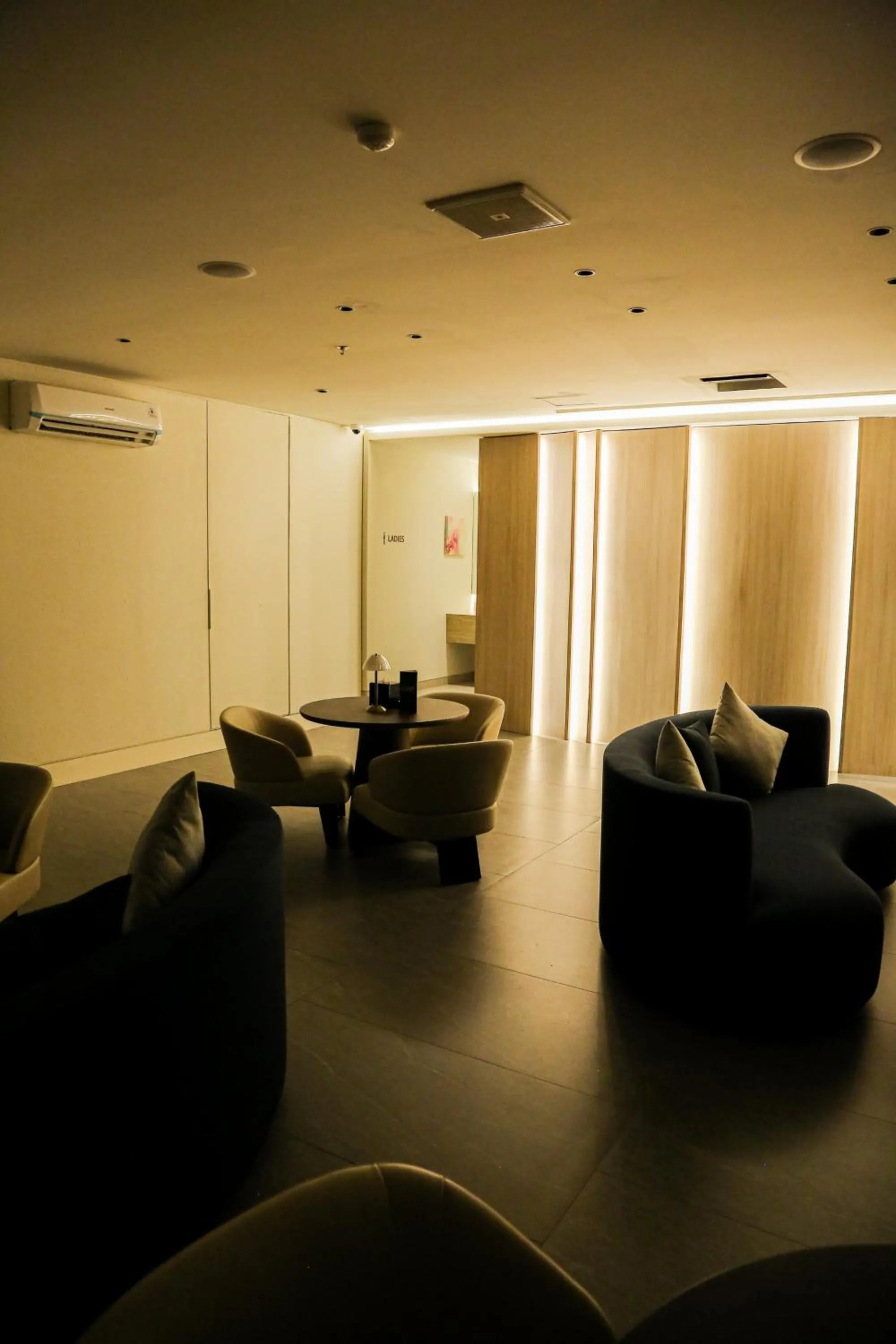 Lounge or bar in Ow! Hotel Boutique Kemayoran