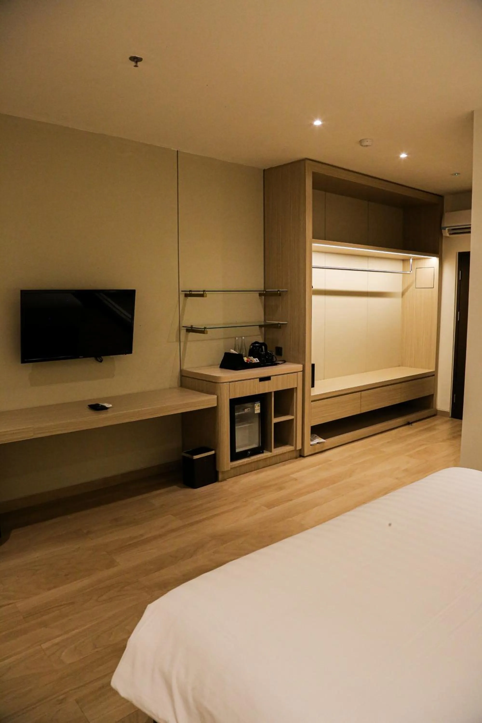 Bedroom, Bed in Ow! Hotel Boutique Kemayoran
