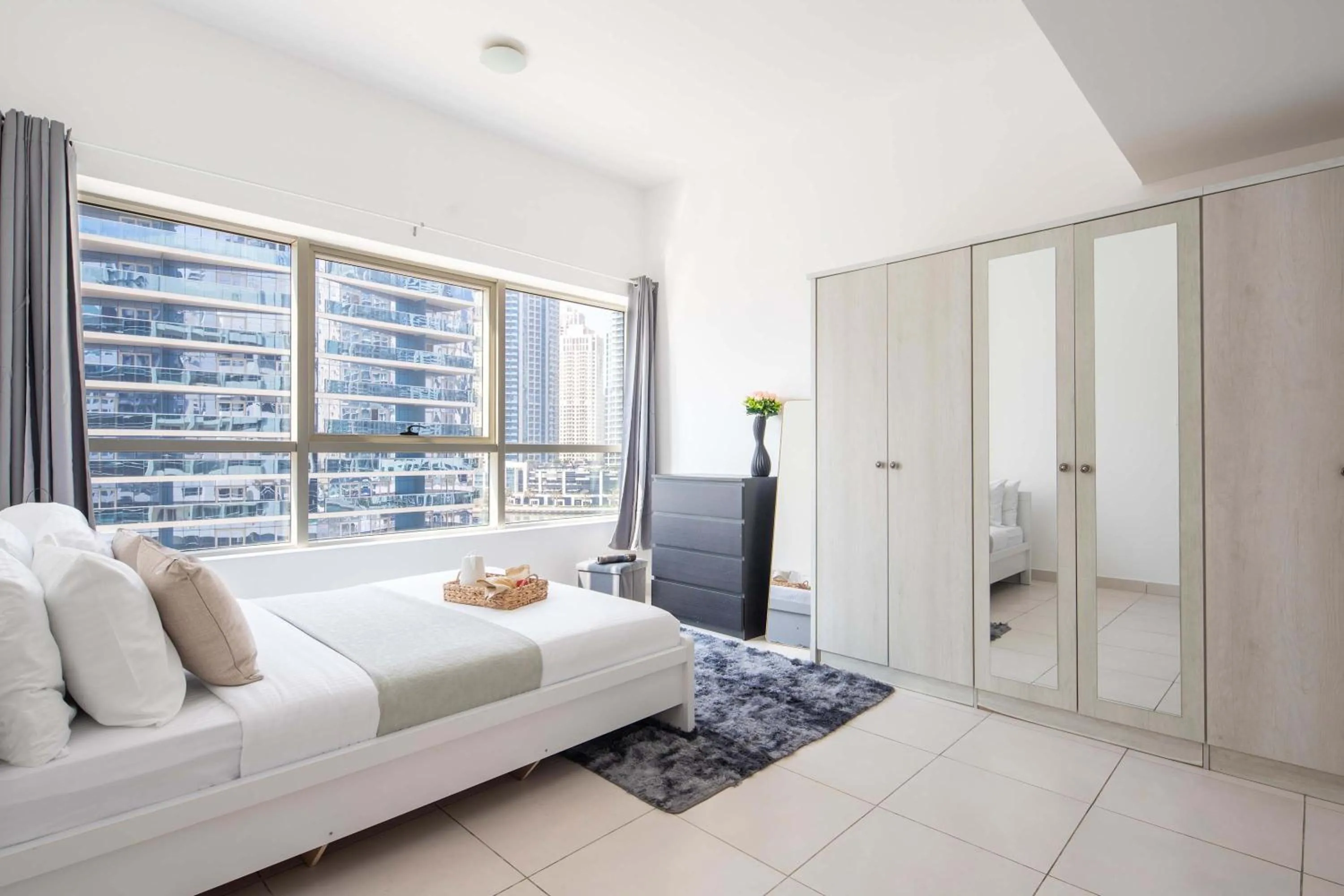 Frank Porter - Marina Views Tower B