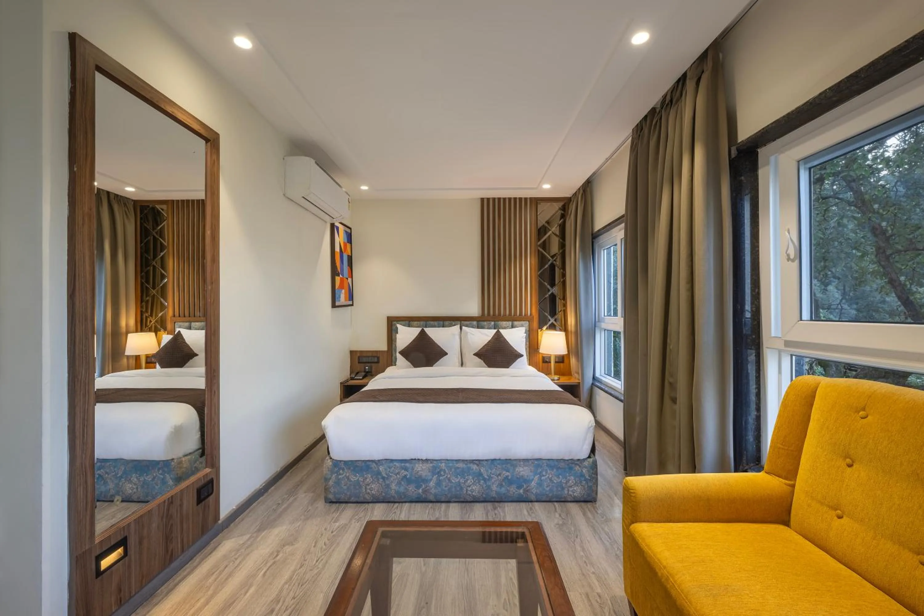 Photo of the whole room, Bed in Echor Baris Resort Mussoorie