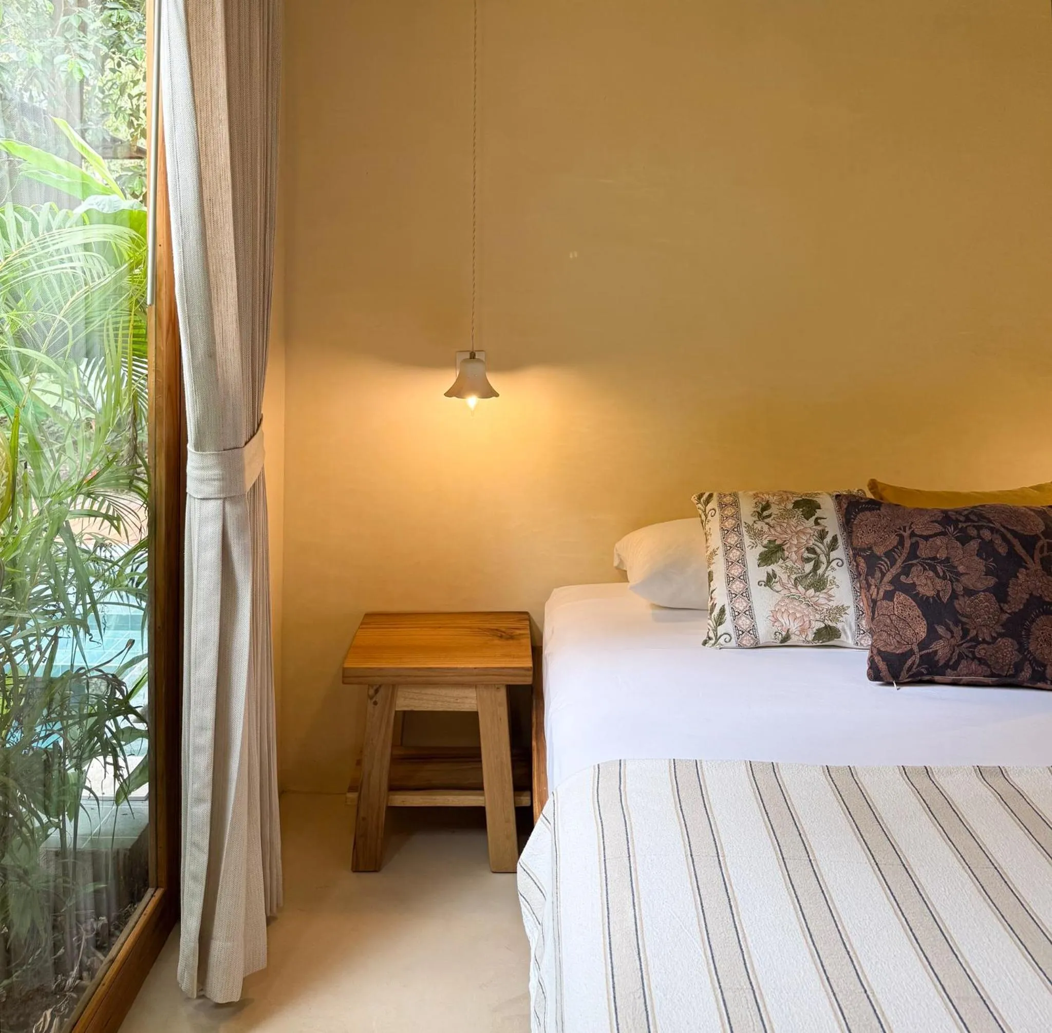 Bed in La Bonita Lodge