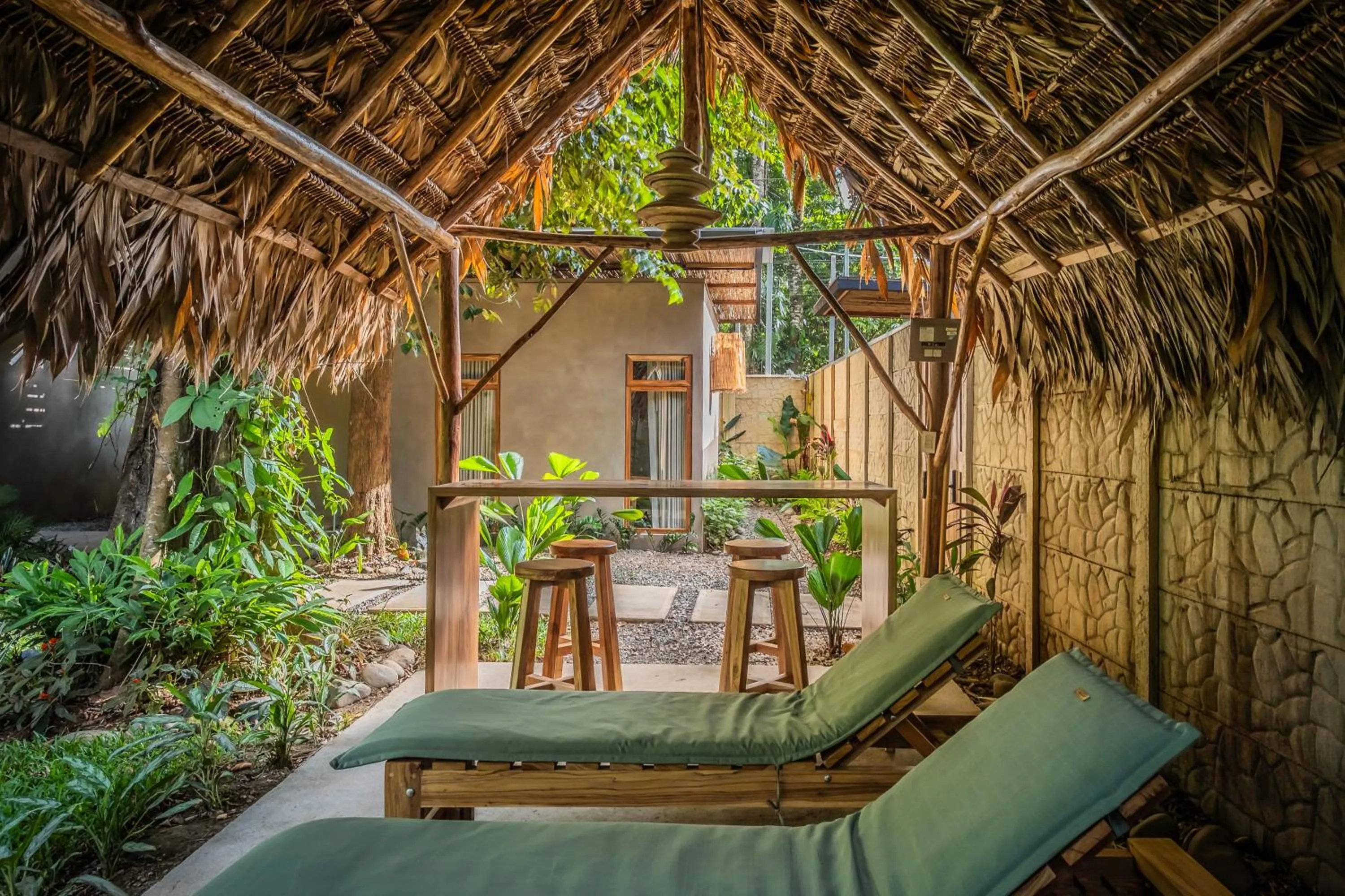 Garden in La Bonita Lodge