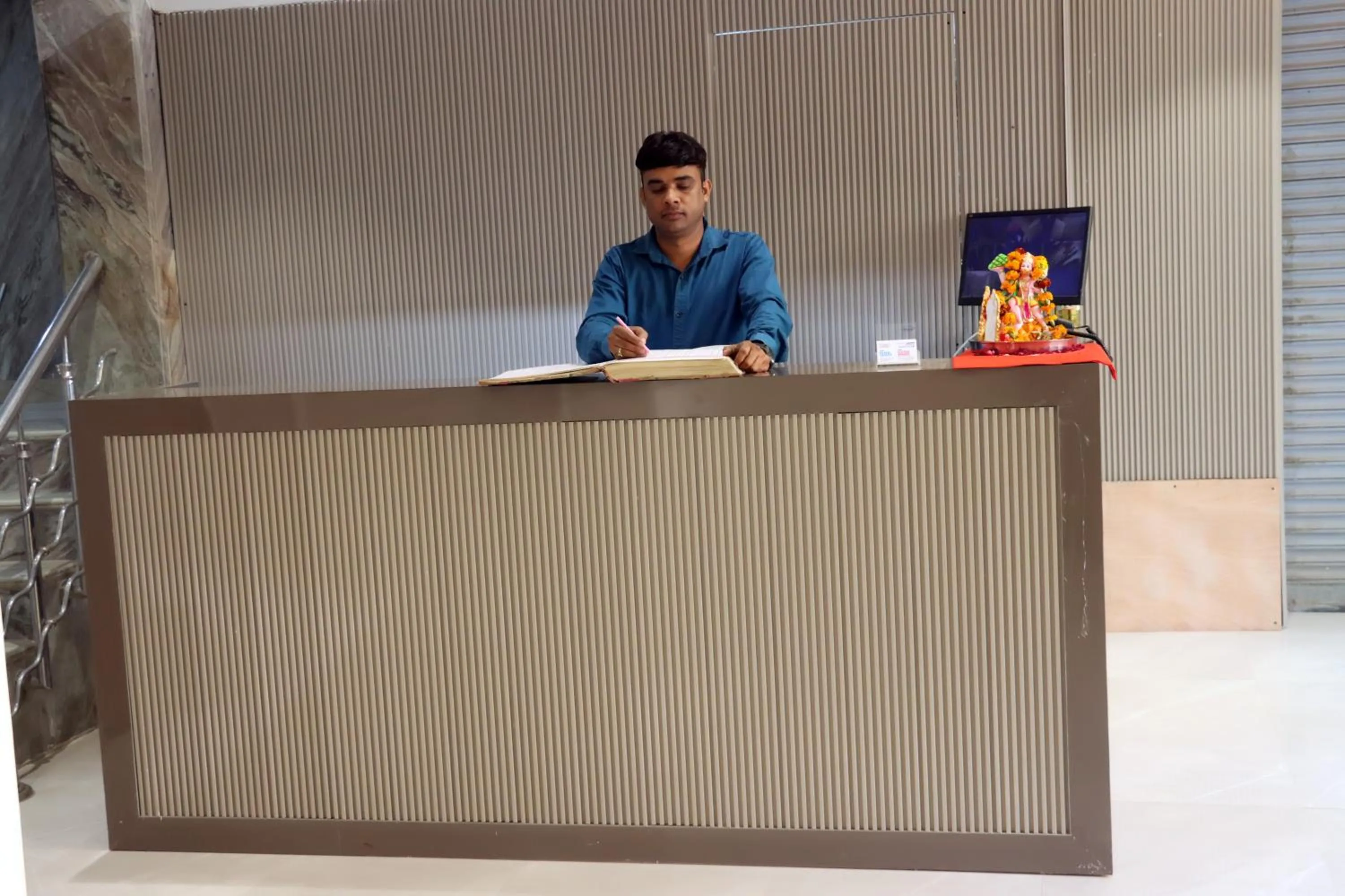 Lobby or reception in Hotel Gush At New Delhi Railway Station