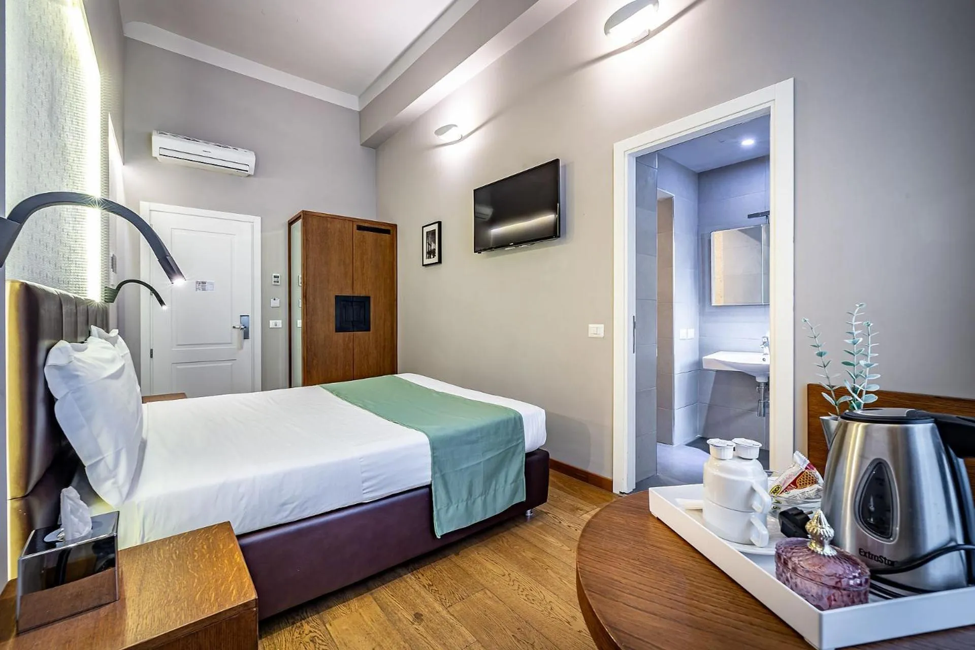 Bedroom, Bed in Antico Centro Suite