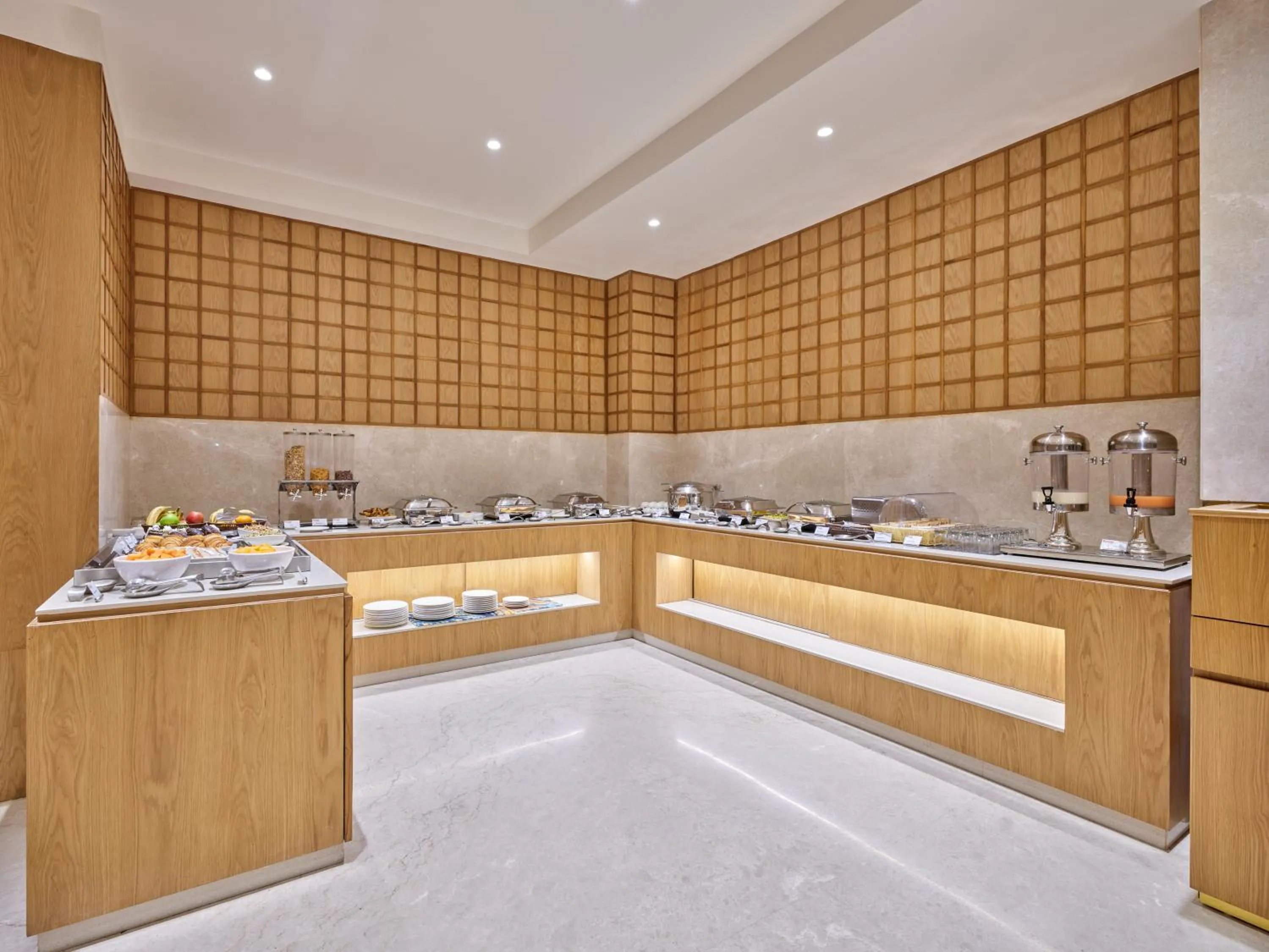 Kitchen or kitchenette in Biznotel By Pride Motera