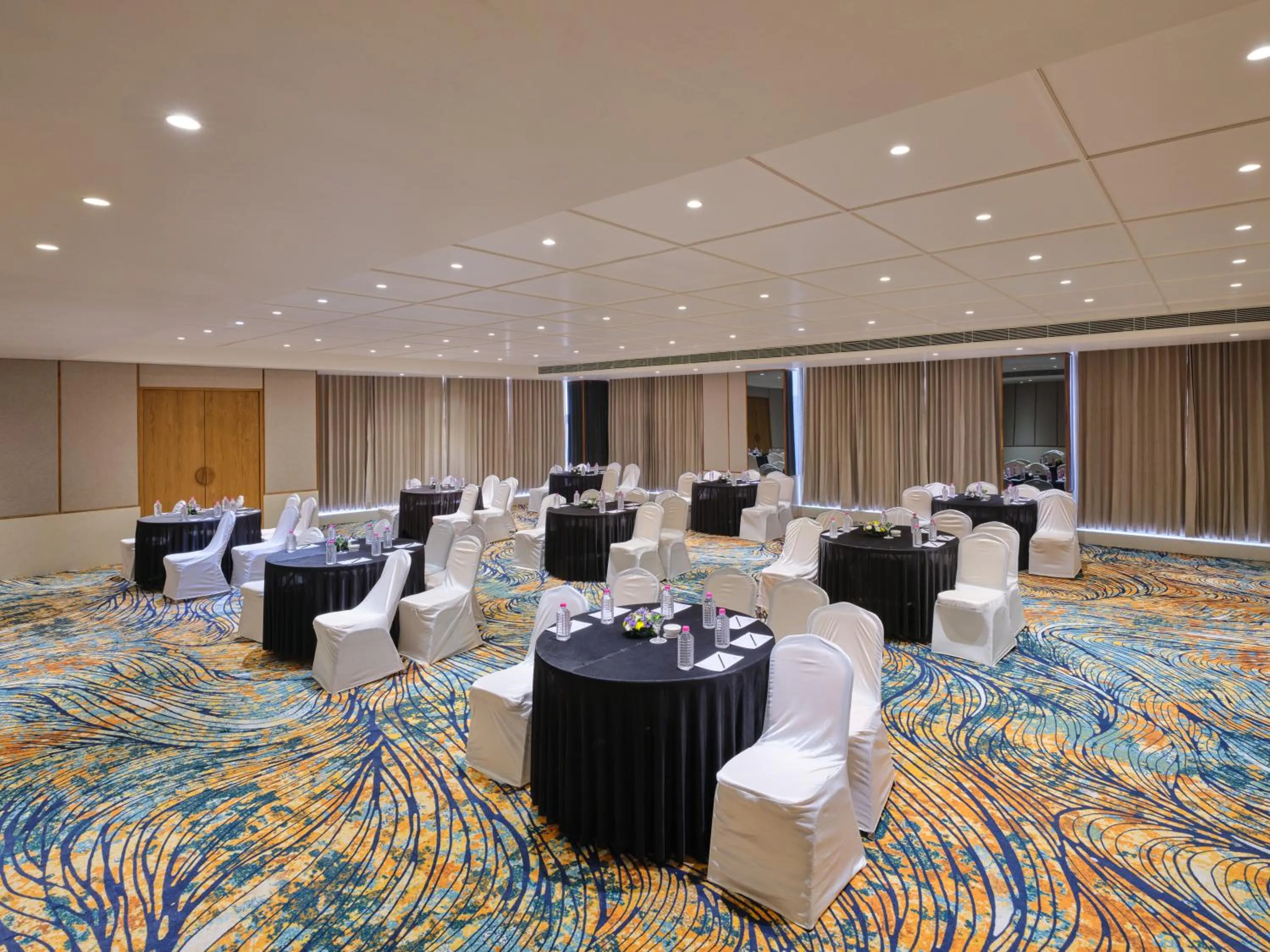 Meeting/conference room in Biznotel By Pride Motera