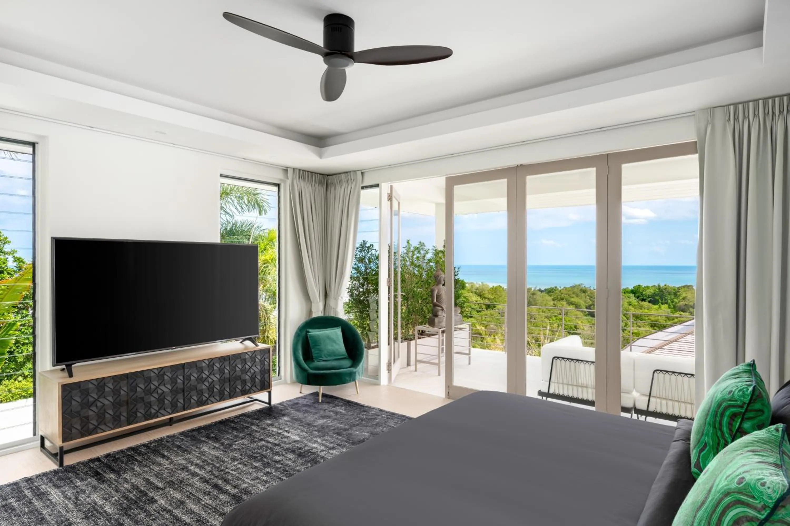 Villa Kohia, stunning sea views, breakfast, serviced daily, private dining service on request, North Chaweng