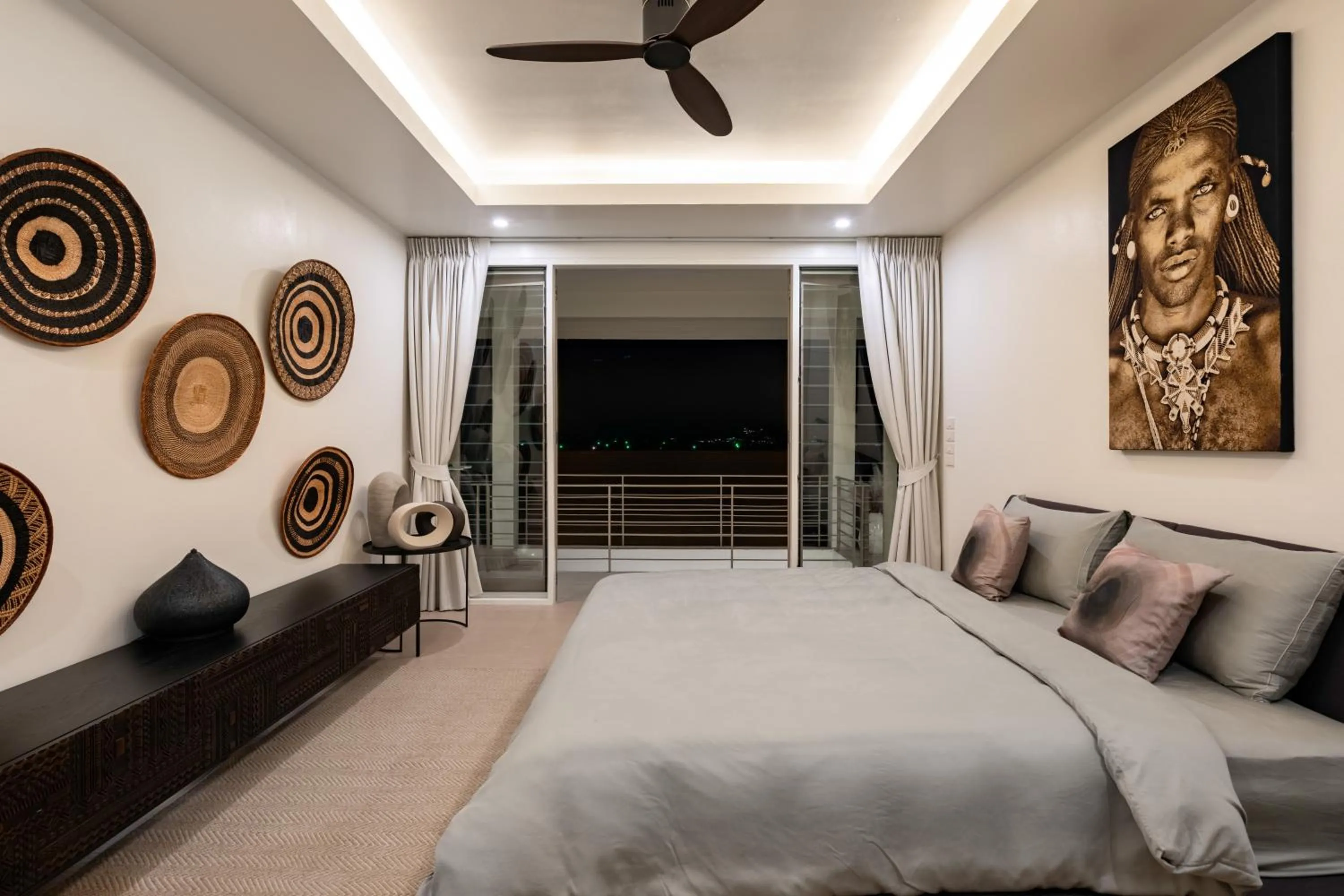 Bed in Villa Kohia, stunning sea views, breakfast, serviced daily, private dining service on request, North Chaweng