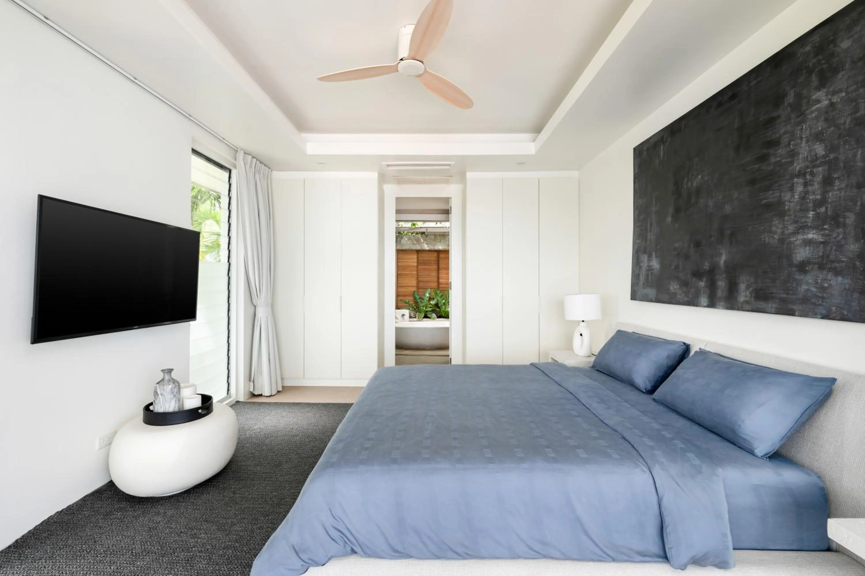 Bed in Villa Kohia, stunning sea views, breakfast, serviced daily, private dining service on request, North Chaweng