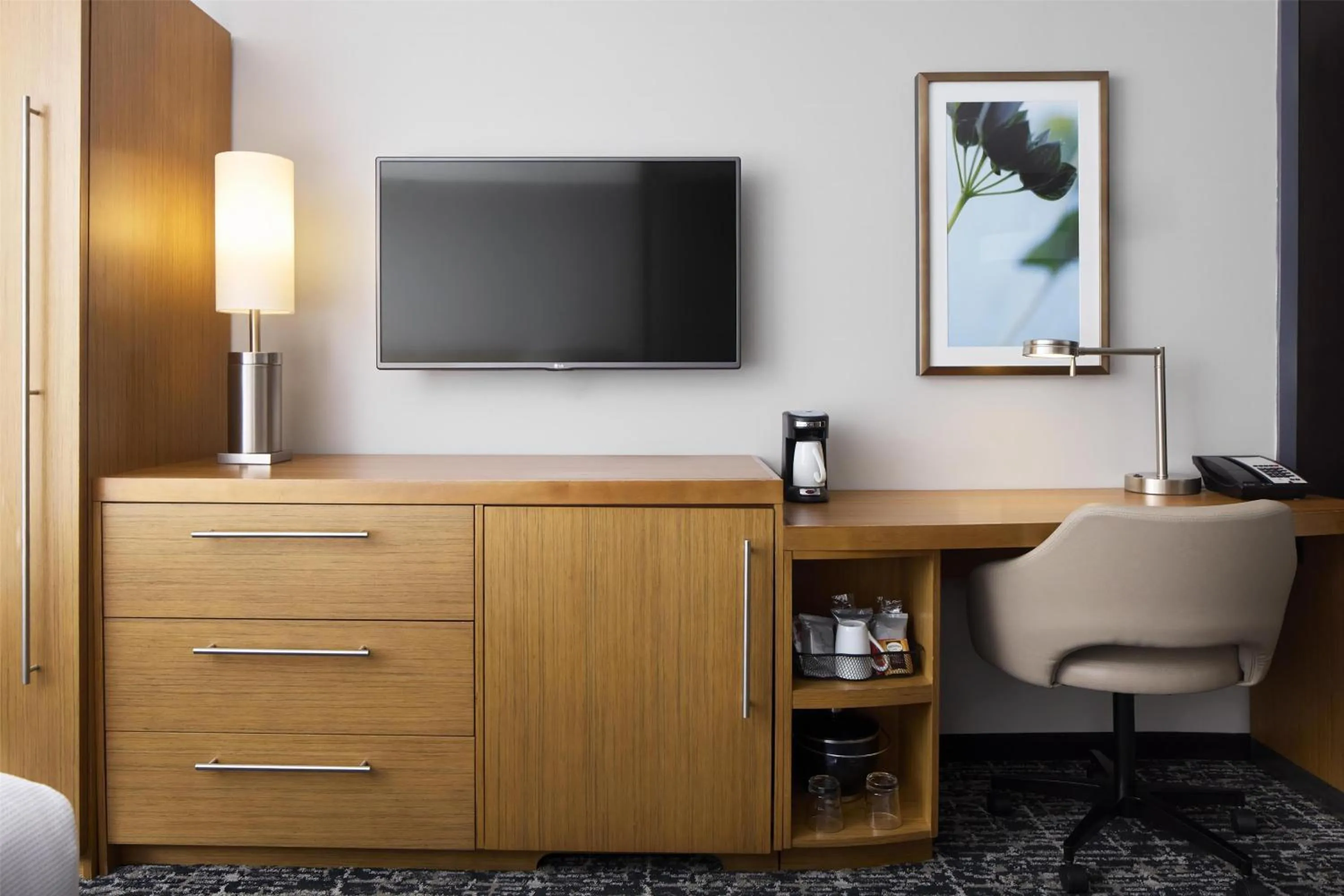 Bedroom in Hyatt Place New York Yonkers