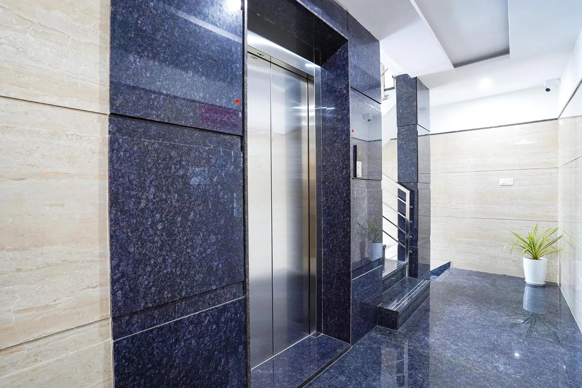 Lobby or reception in FabHotel HSR Gateway - Nr Forum Mall