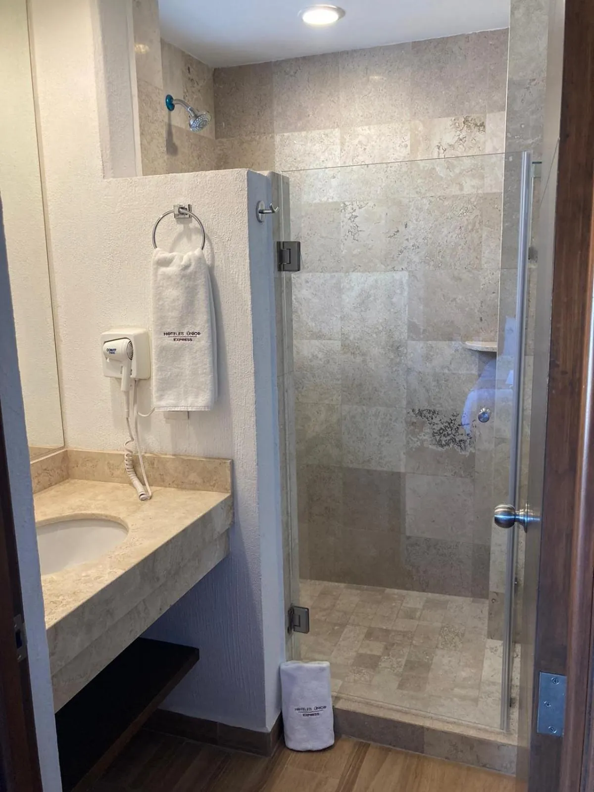 Bathroom in Hoteles Unico Express