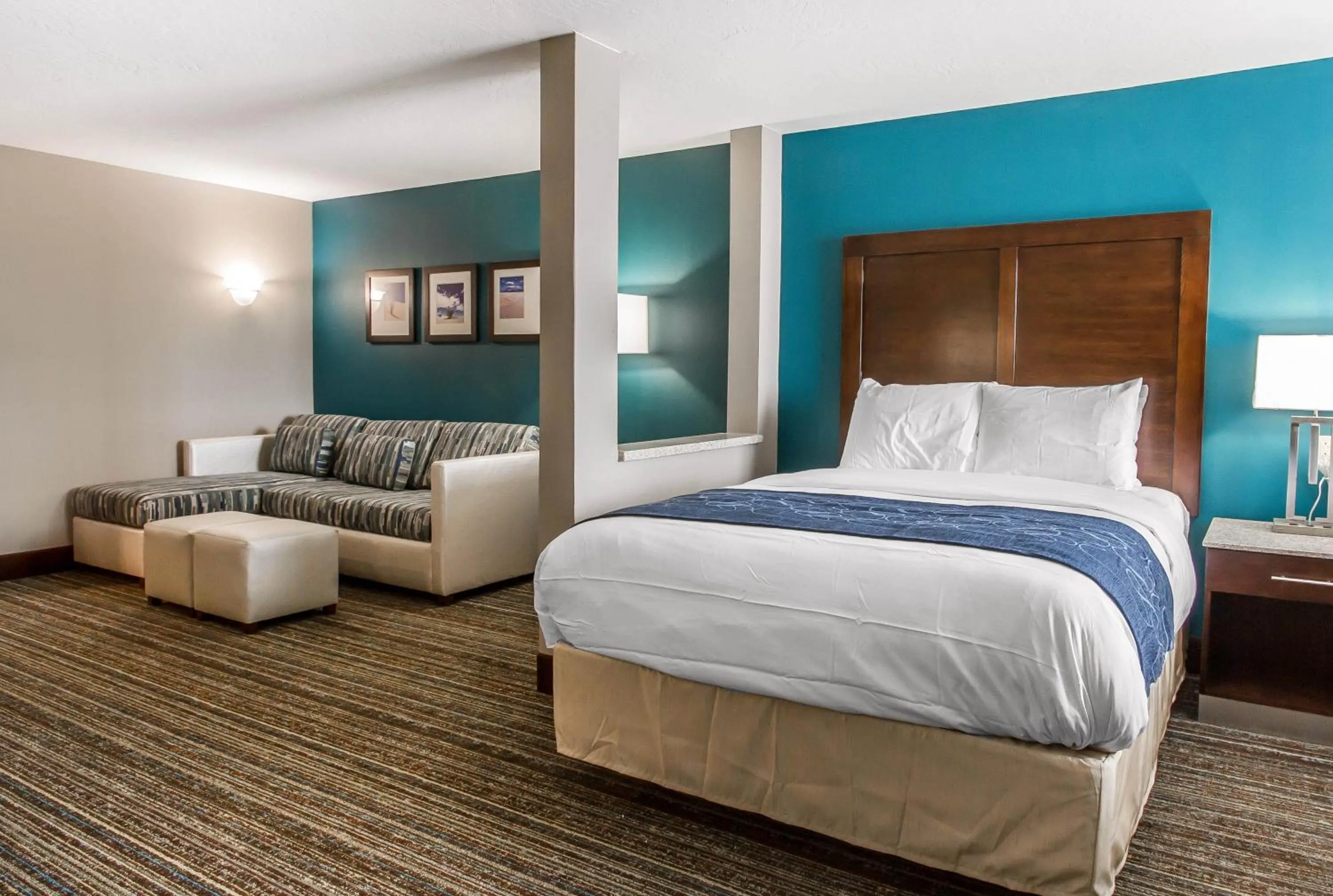 Bed in Comfort Suites of Las Cruces I-25 North