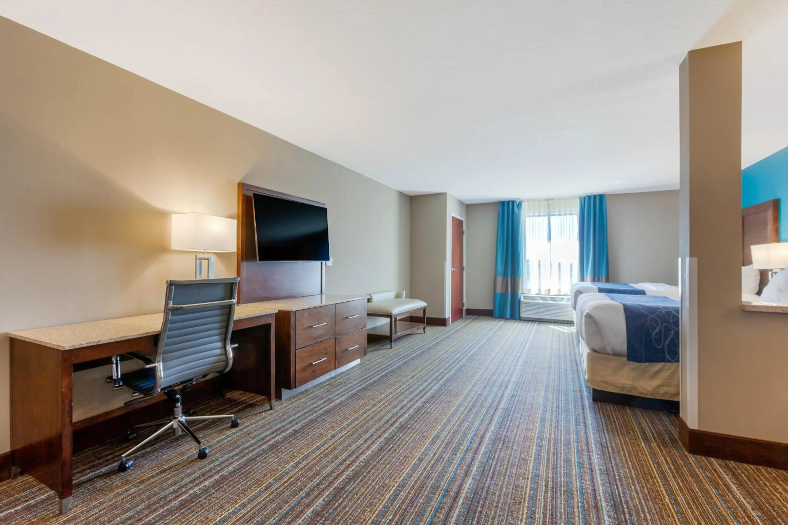 TV and multimedia, Bed in Comfort Suites of Las Cruces I-25 North