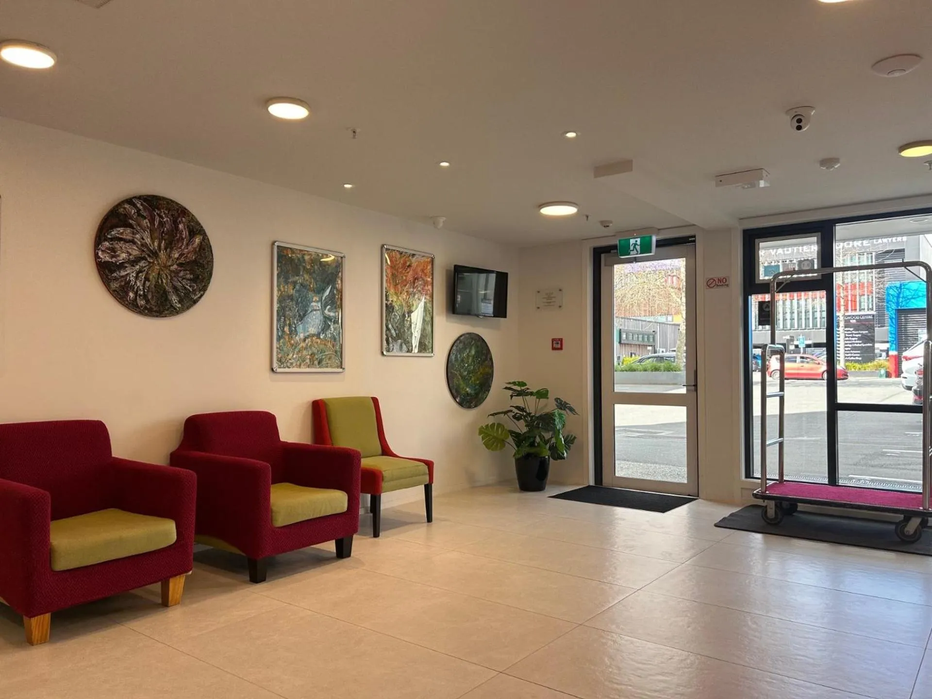 Facade/entrance in Quest Nelson