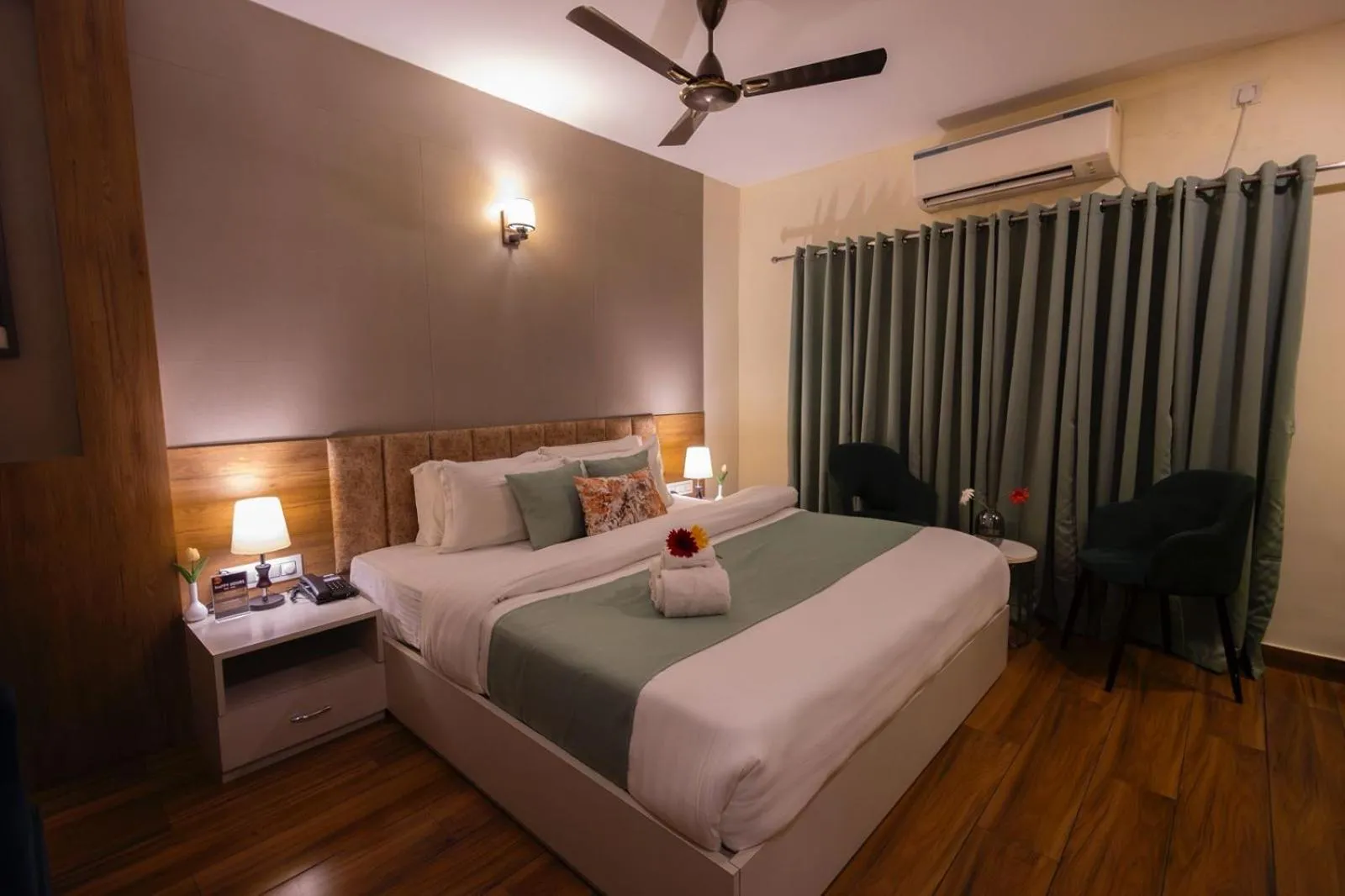 Bed in INDUS TIARA- A Corporate Boutique Hotel