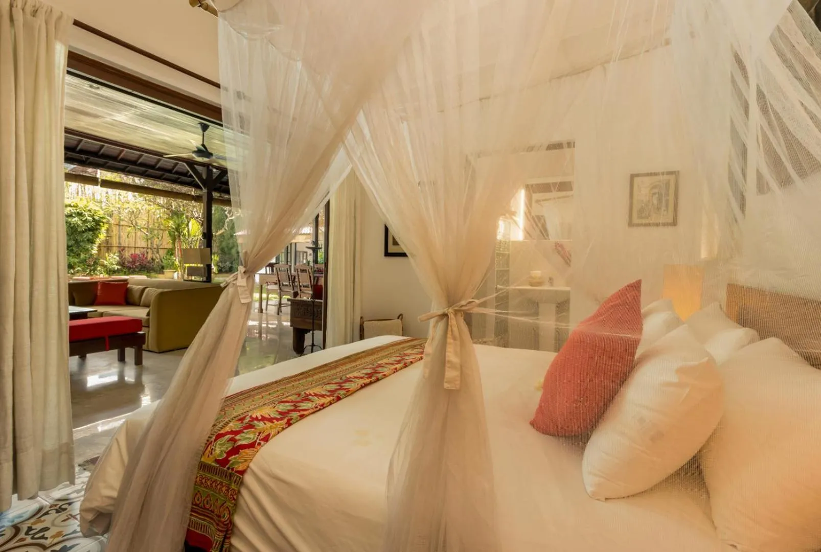 Bedroom, Bed in Villa Eight