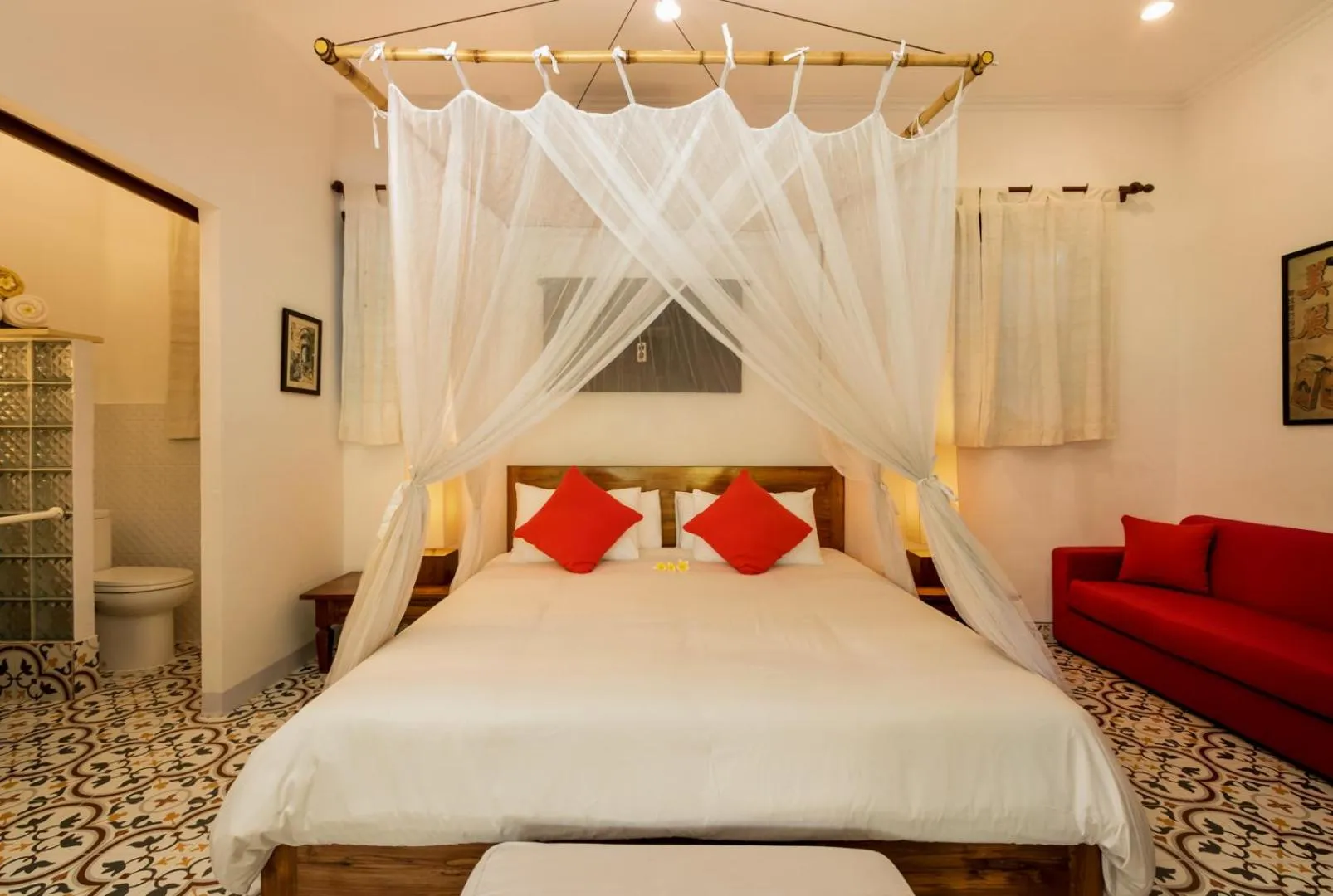 Bedroom, Bed in Villa Eight