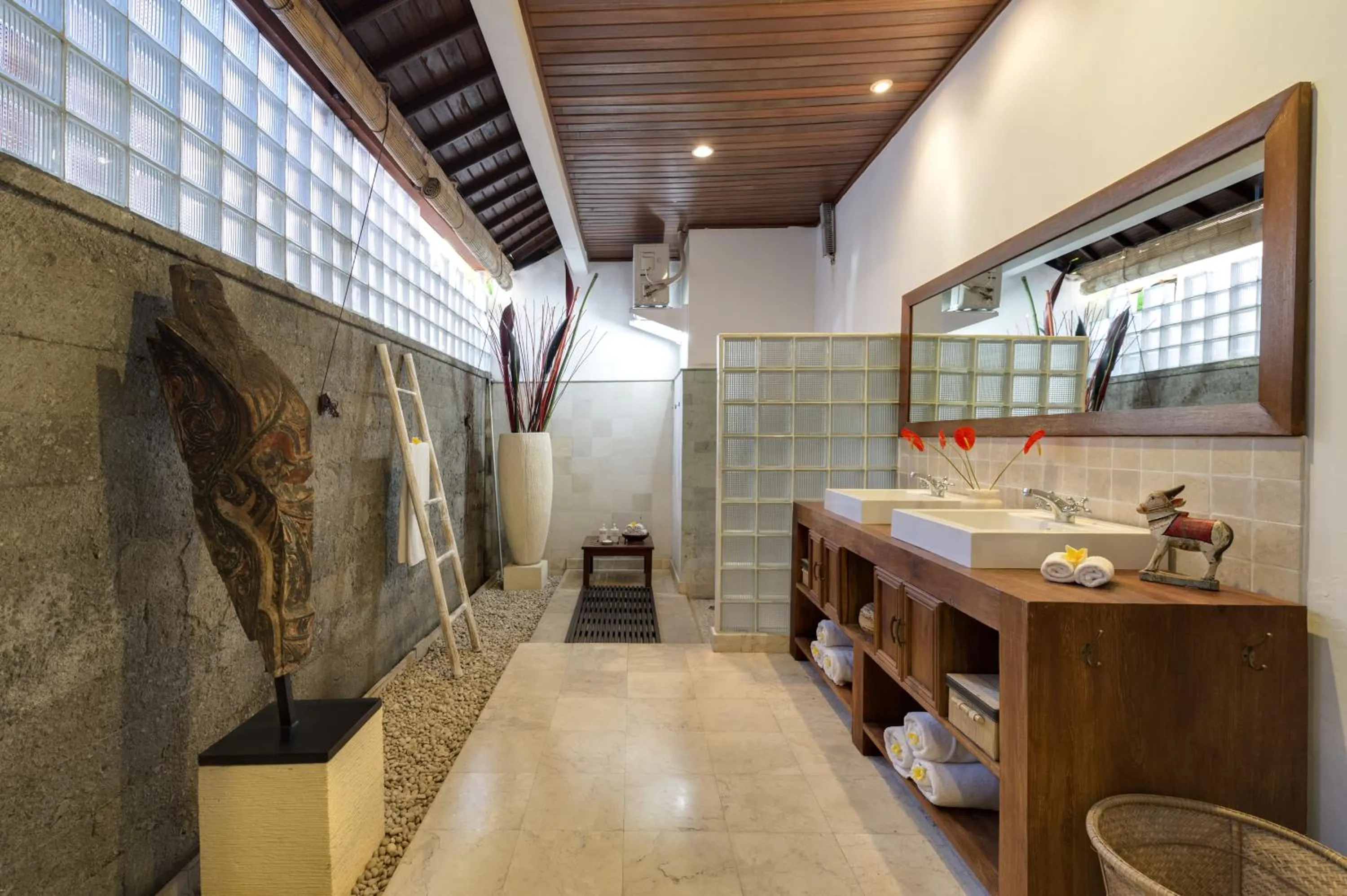 Toilet in Villa Eight