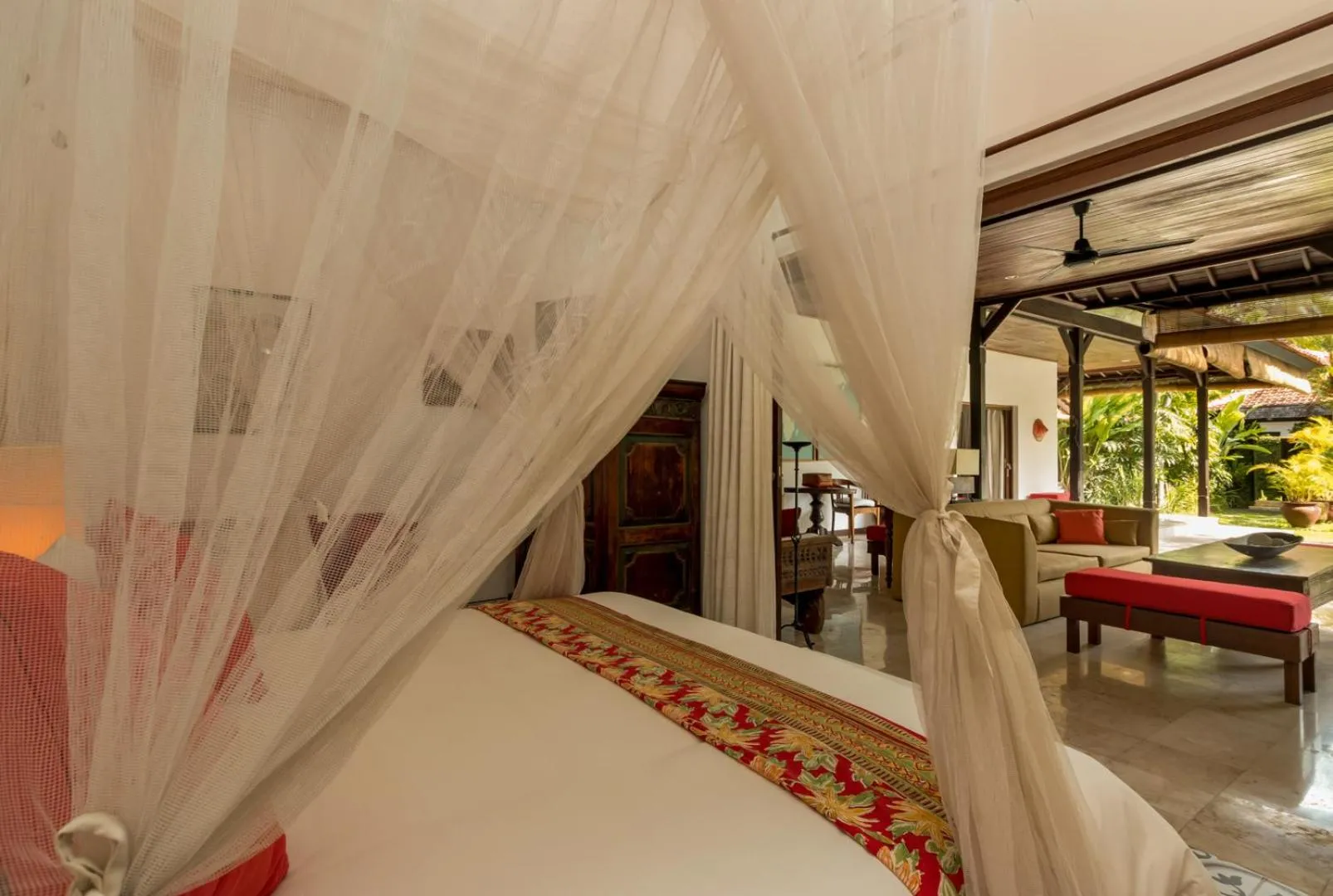 Bedroom, Bed in Villa Eight