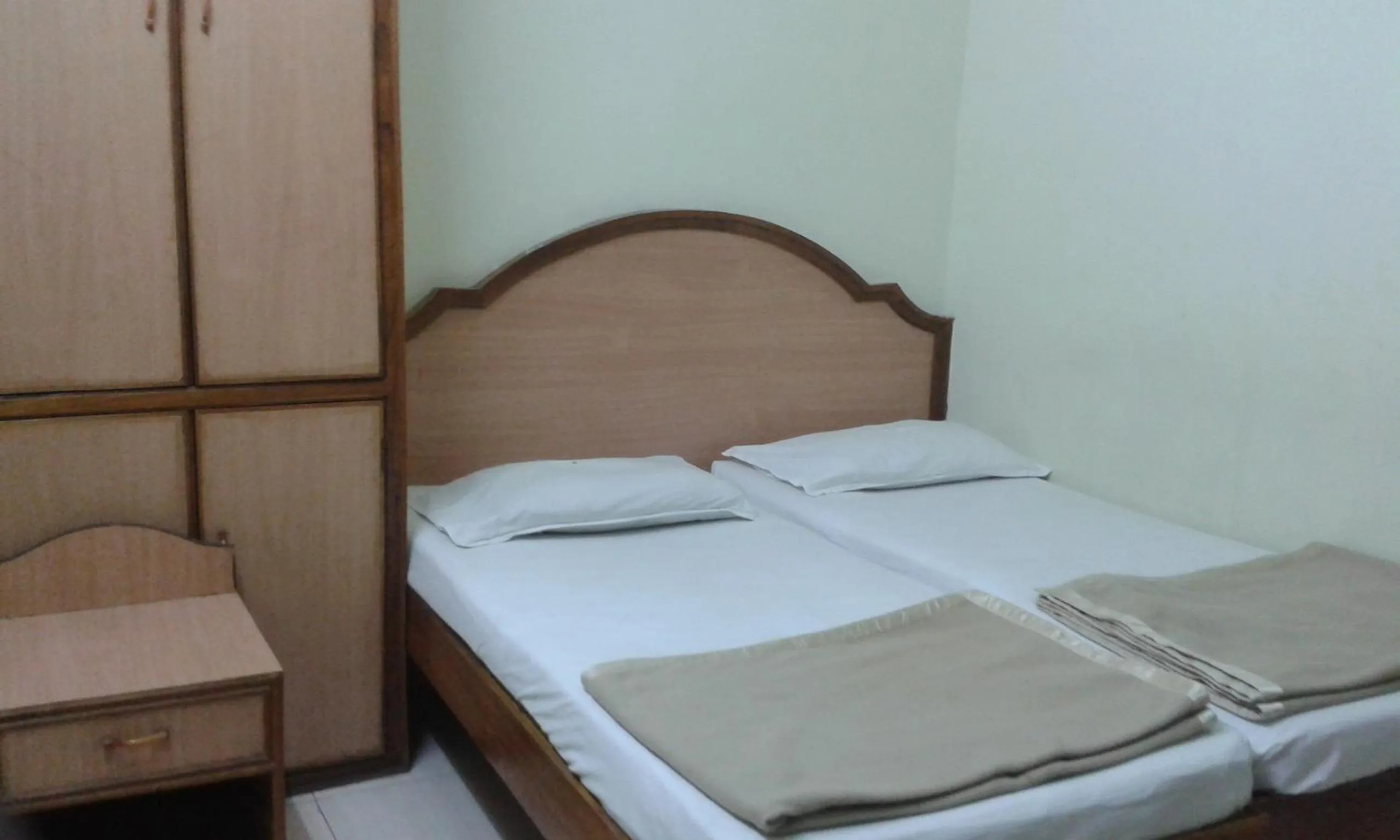Bed in Hotel Agarala Residency