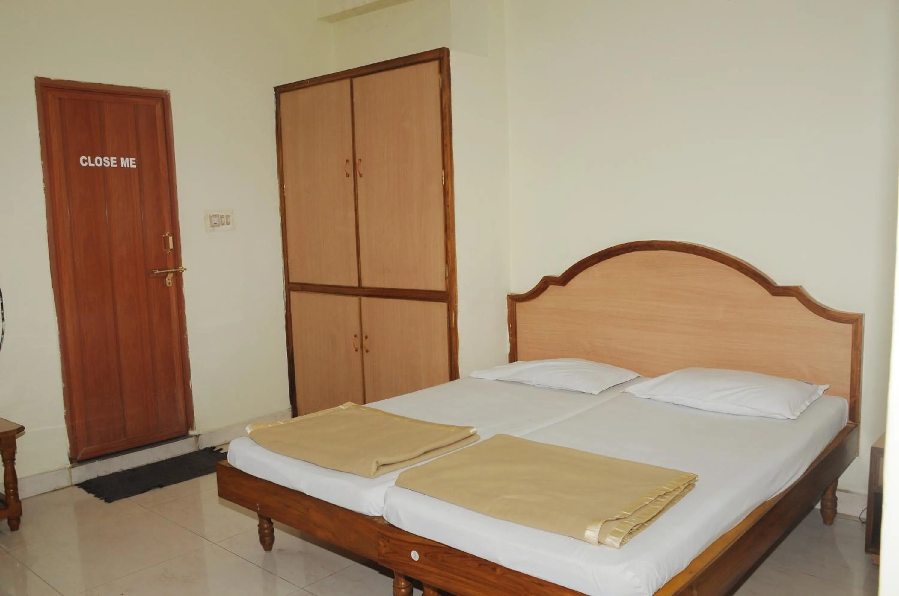 Bed in Hotel Agarala Residency