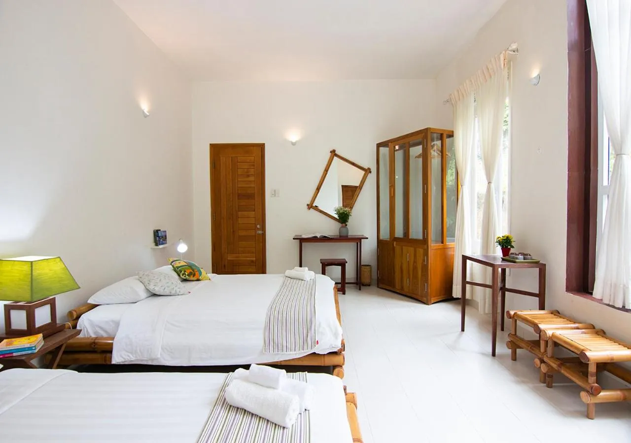 Bed in Lu Tan Residence