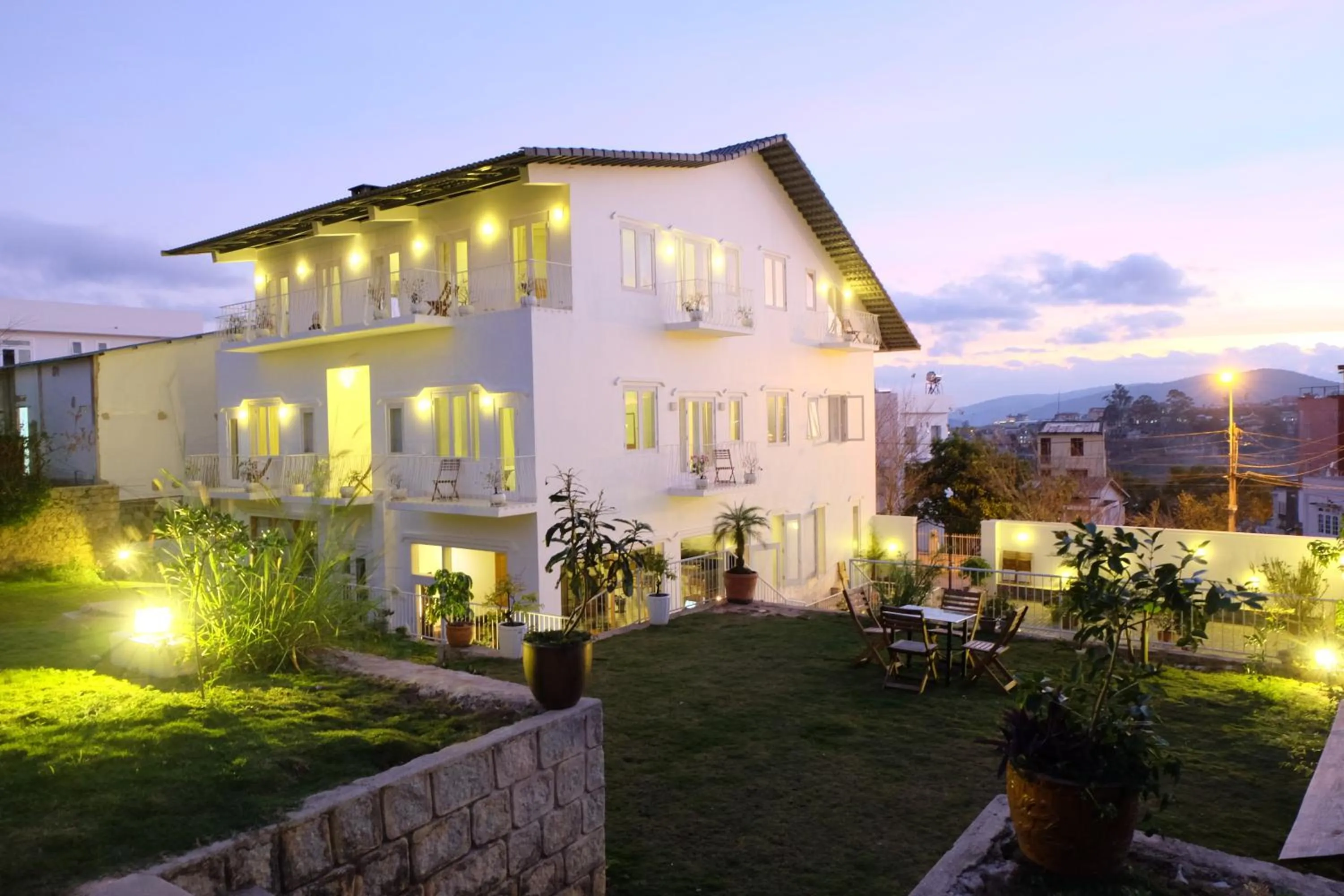 Property building in Lu Tan Residence