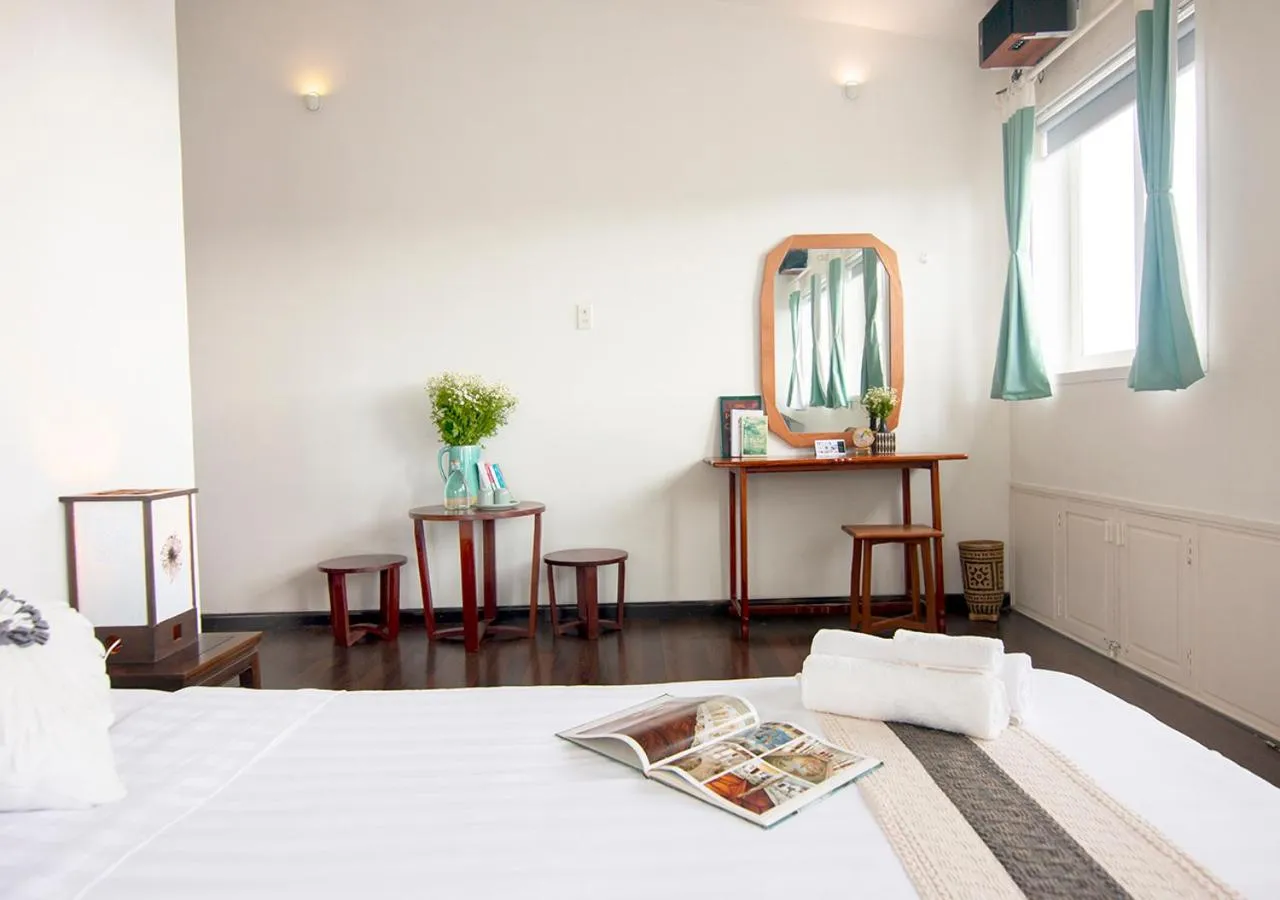 Bed in Lu Tan Residence