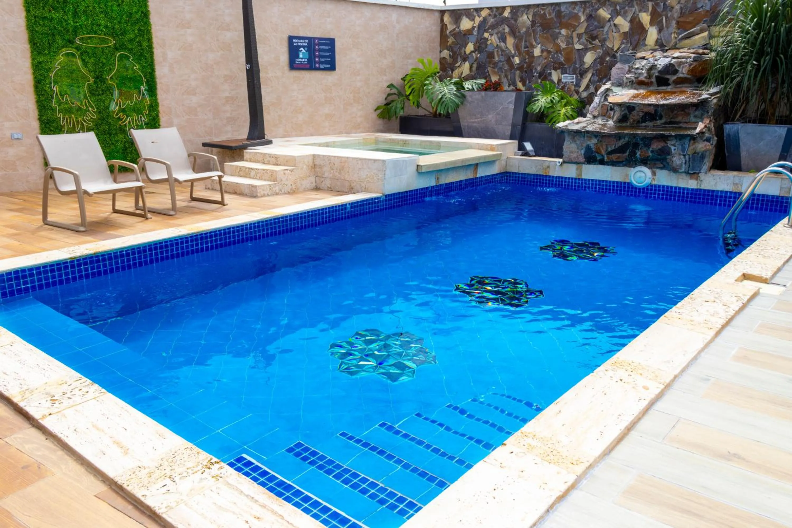 Pool view in Luxury Canyon Suites